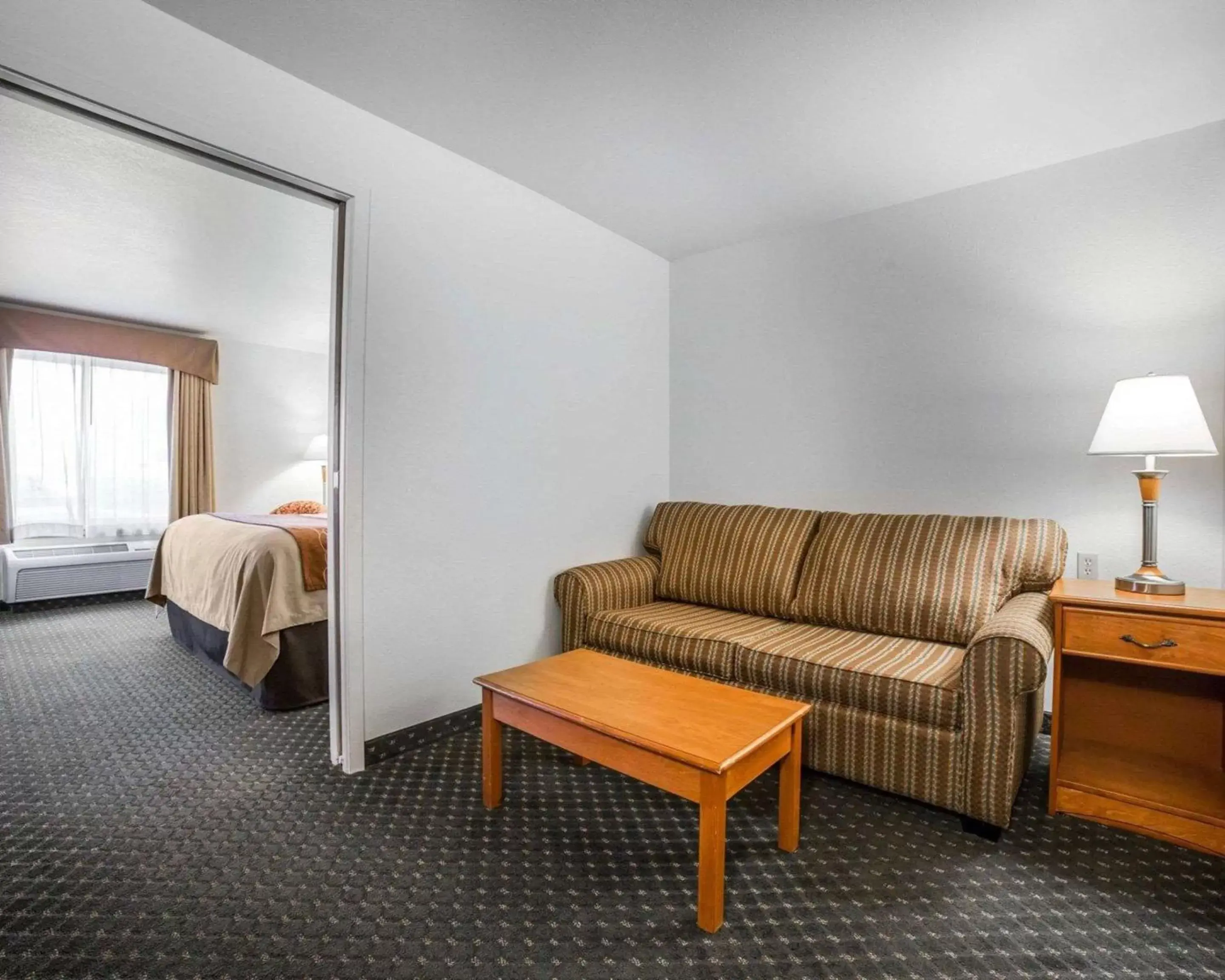 Photo of the whole room, Seating Area in Comfort Inn & Suites Rawlins