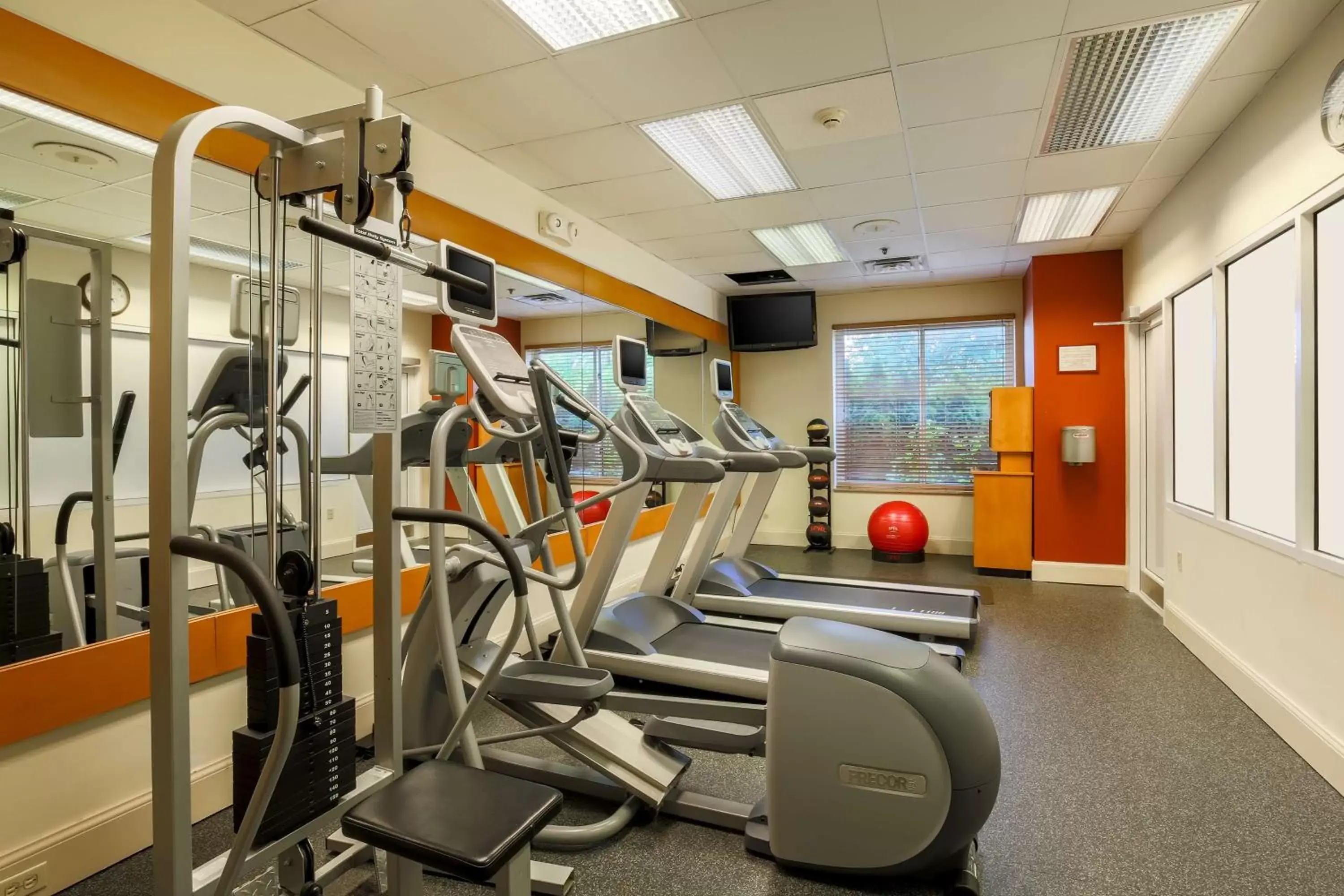 Fitness centre/facilities, Fitness Center/Facilities in Hilton Garden Inn Nanuet