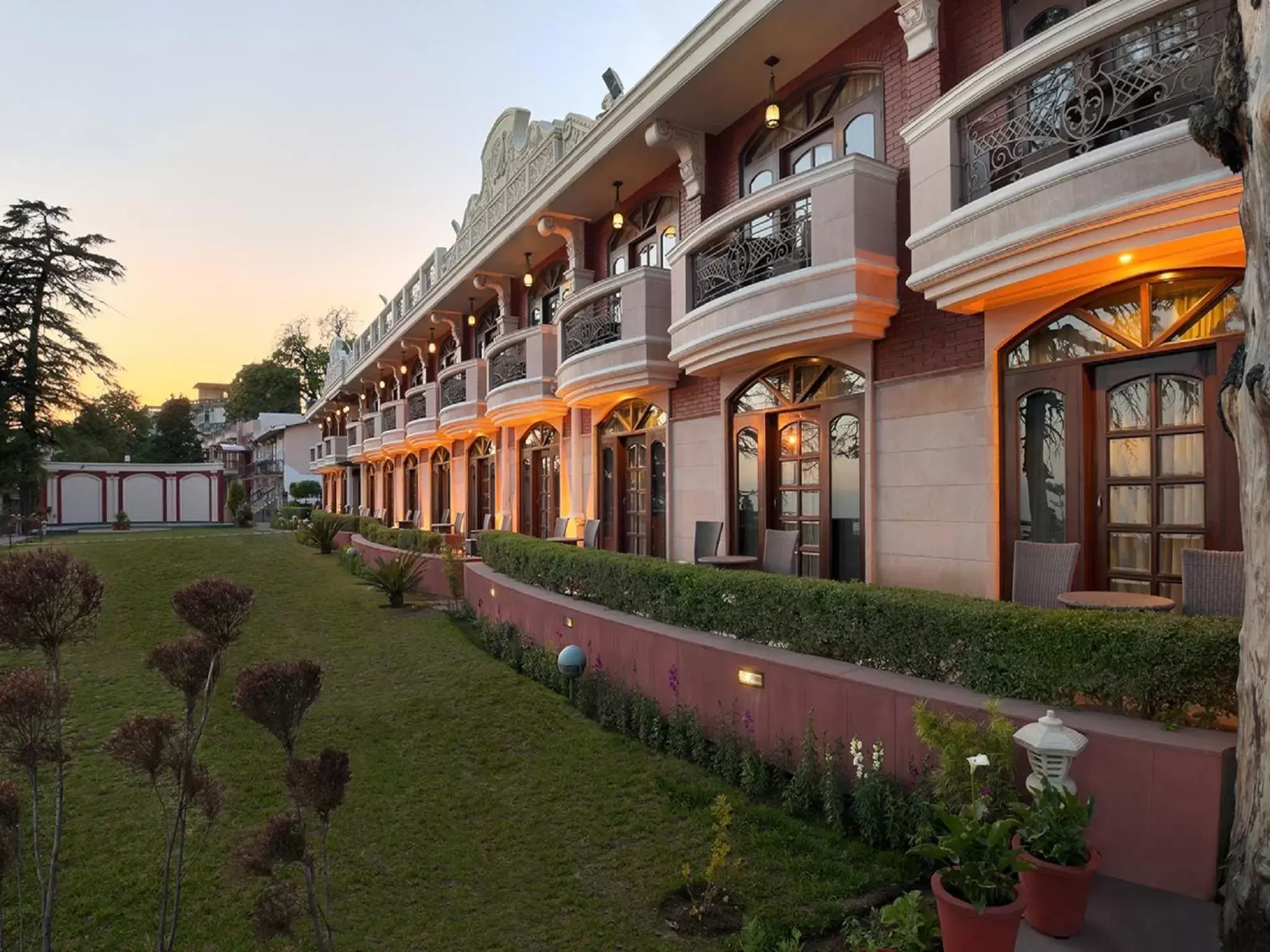 Property building in Ramada by Wyndham Mussoorie Mall Road Property building in Ramada by Wyndham Mussoorie Mall Road