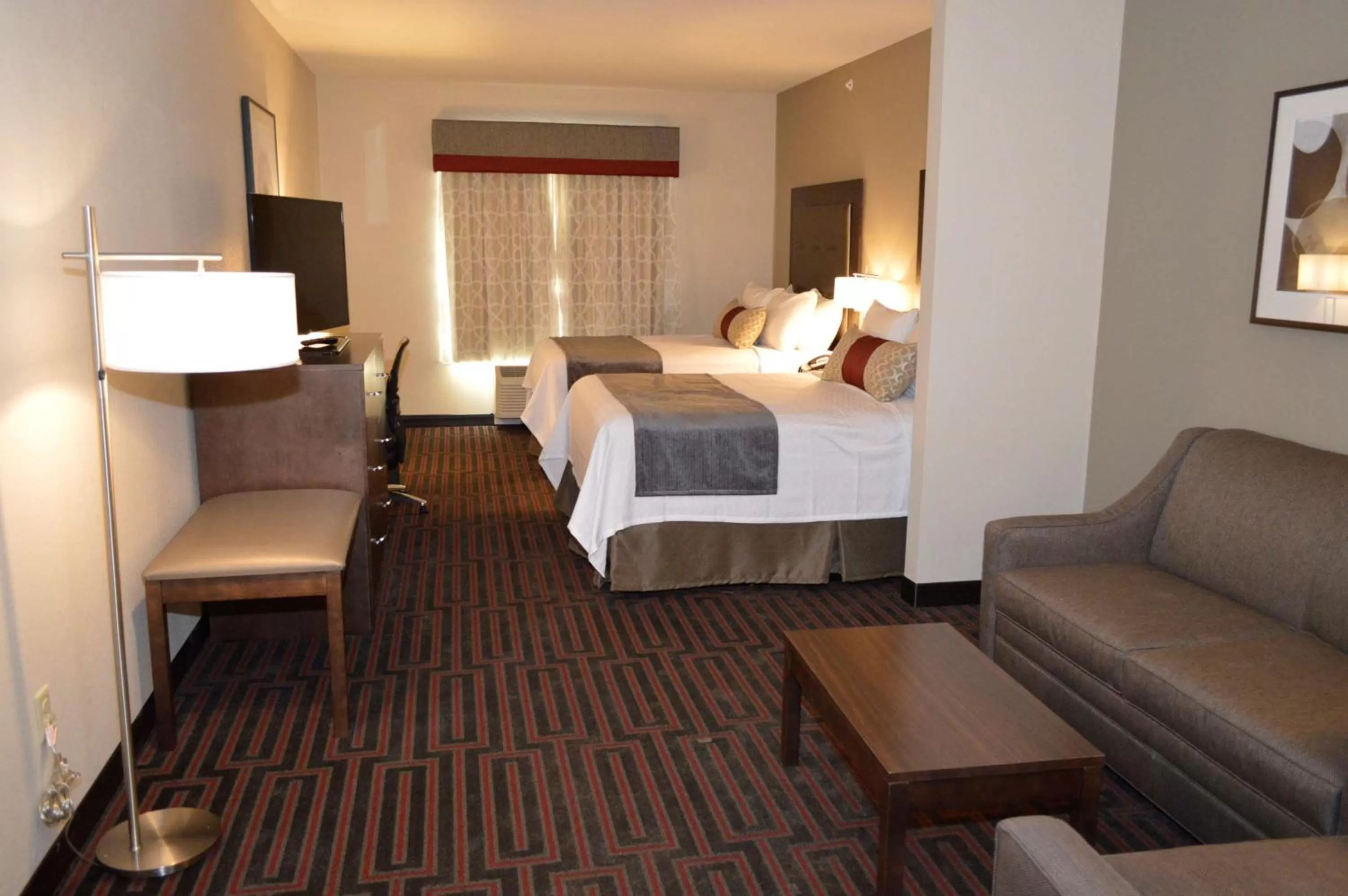 Photo of the whole room, Bed in Best Western Plus Stevens County Inn