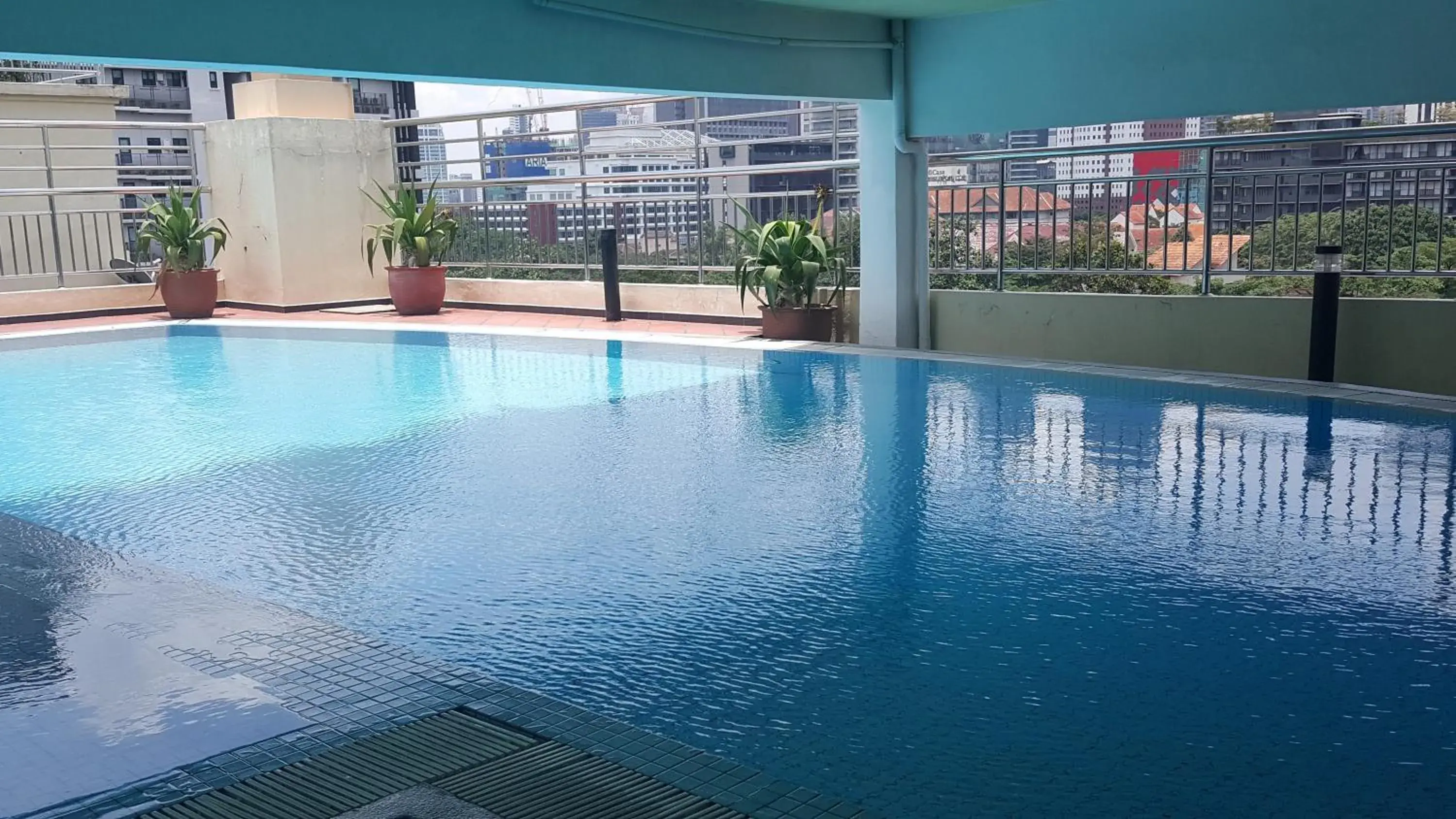 Swimming pool in Holiday Place Kuala Lumpur Swimming pool in Holiday Place Kuala Lumpur