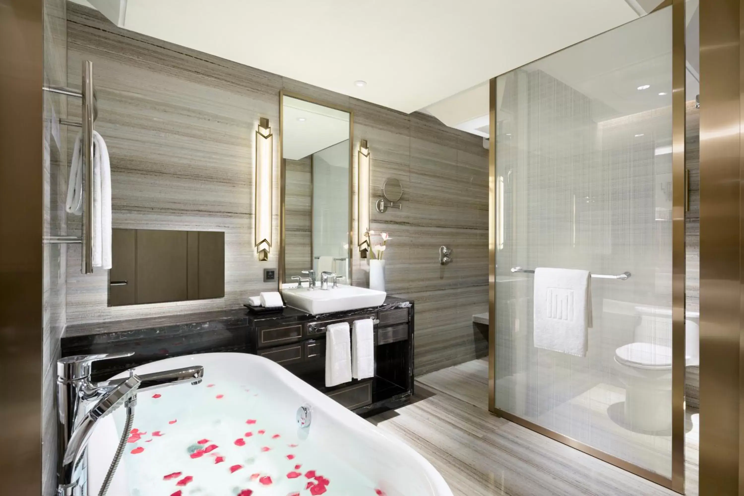 Bathroom in Grand Millennium Shanghai HongQiao