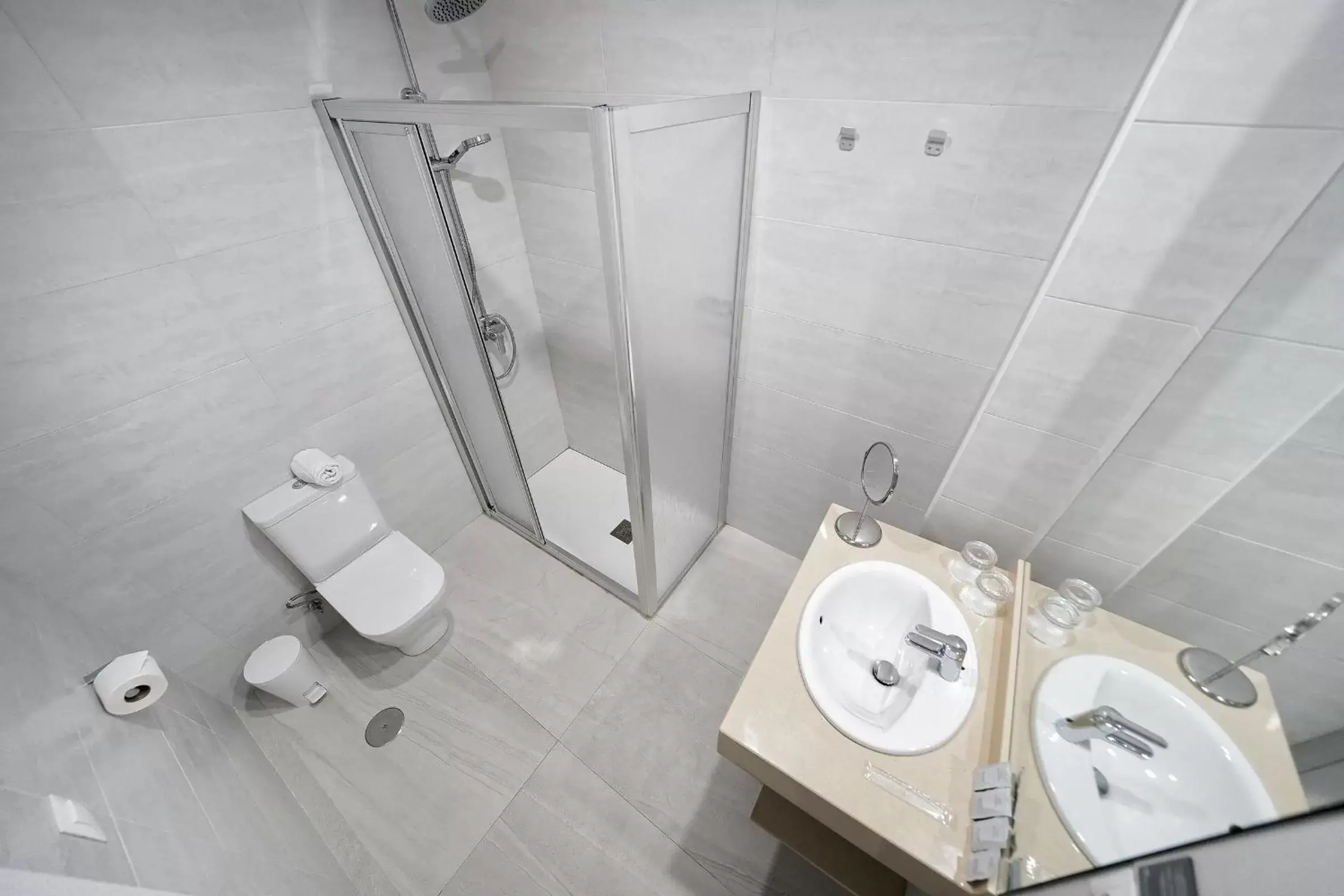 Toilet, Bathroom in Hotel Matilde by Grupo Matilde