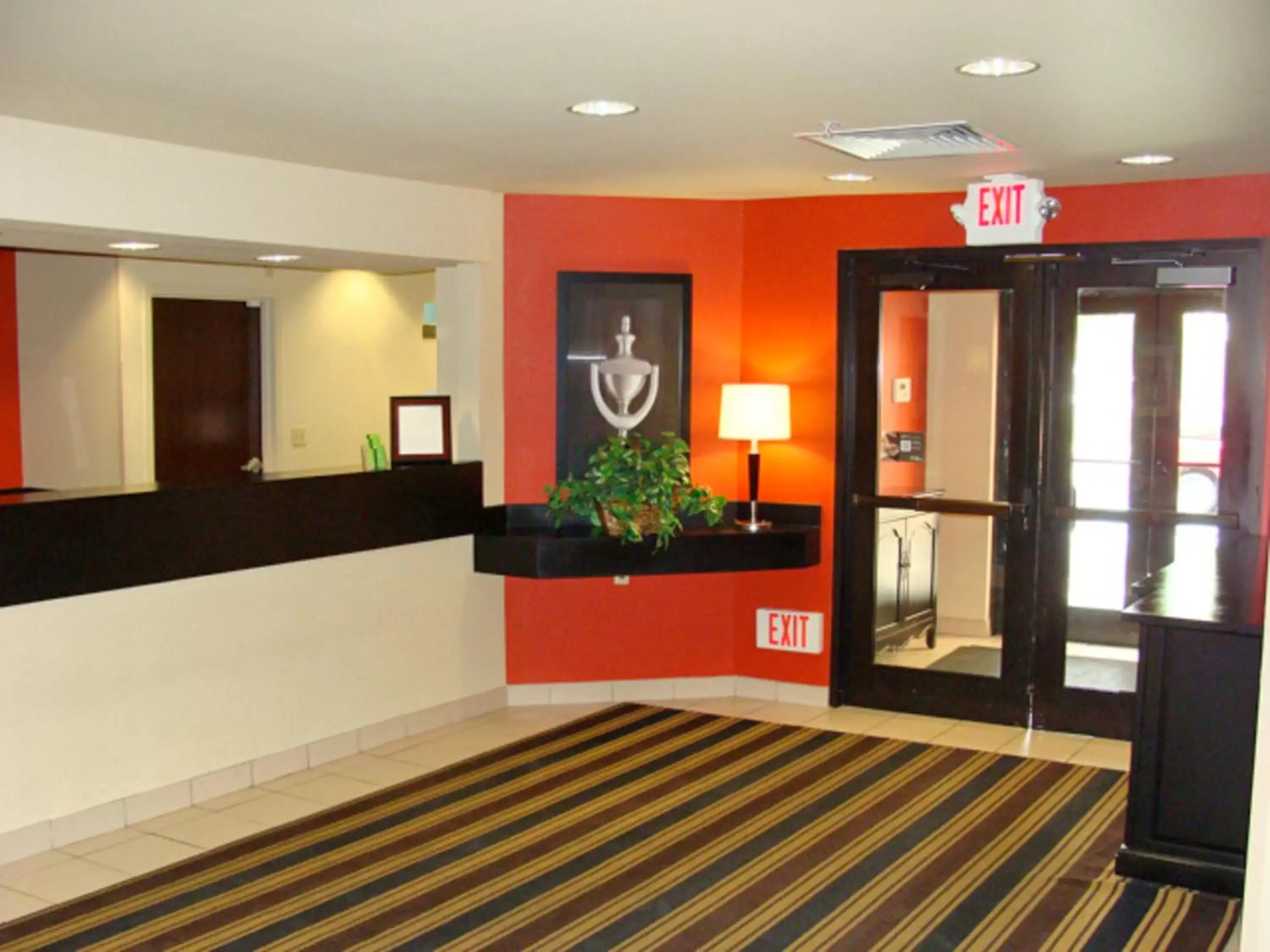 Lobby or reception, Lobby/Reception in Extended Stay America Suites - Somerset - Franklin