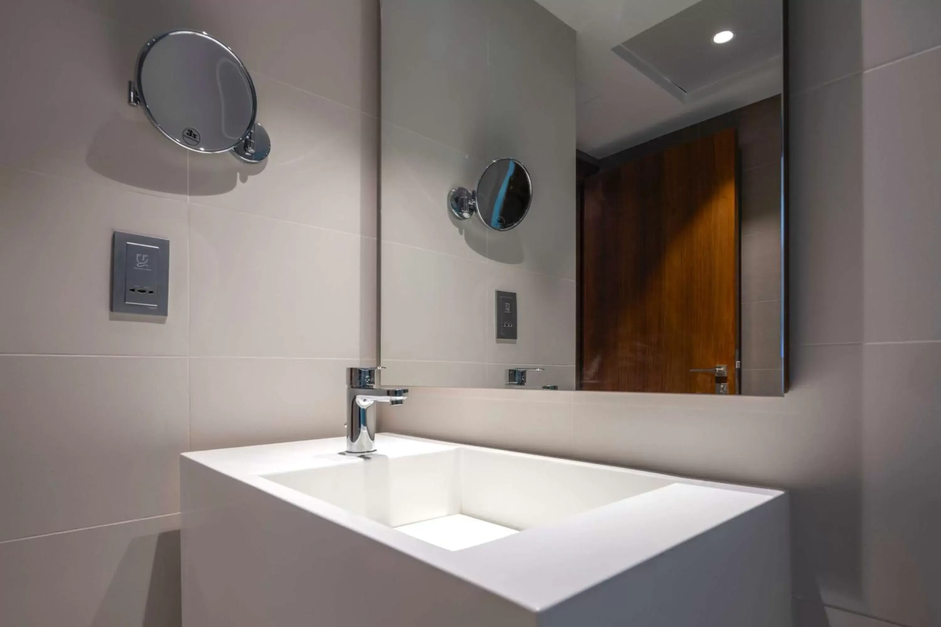 Premium Room - Sea View - Balcony in Radisson Resort Ras Al Khaimah Marjan Island Premium Room - Sea View - Balcony in Radisson Resort Ras Al Khaimah Marjan Island