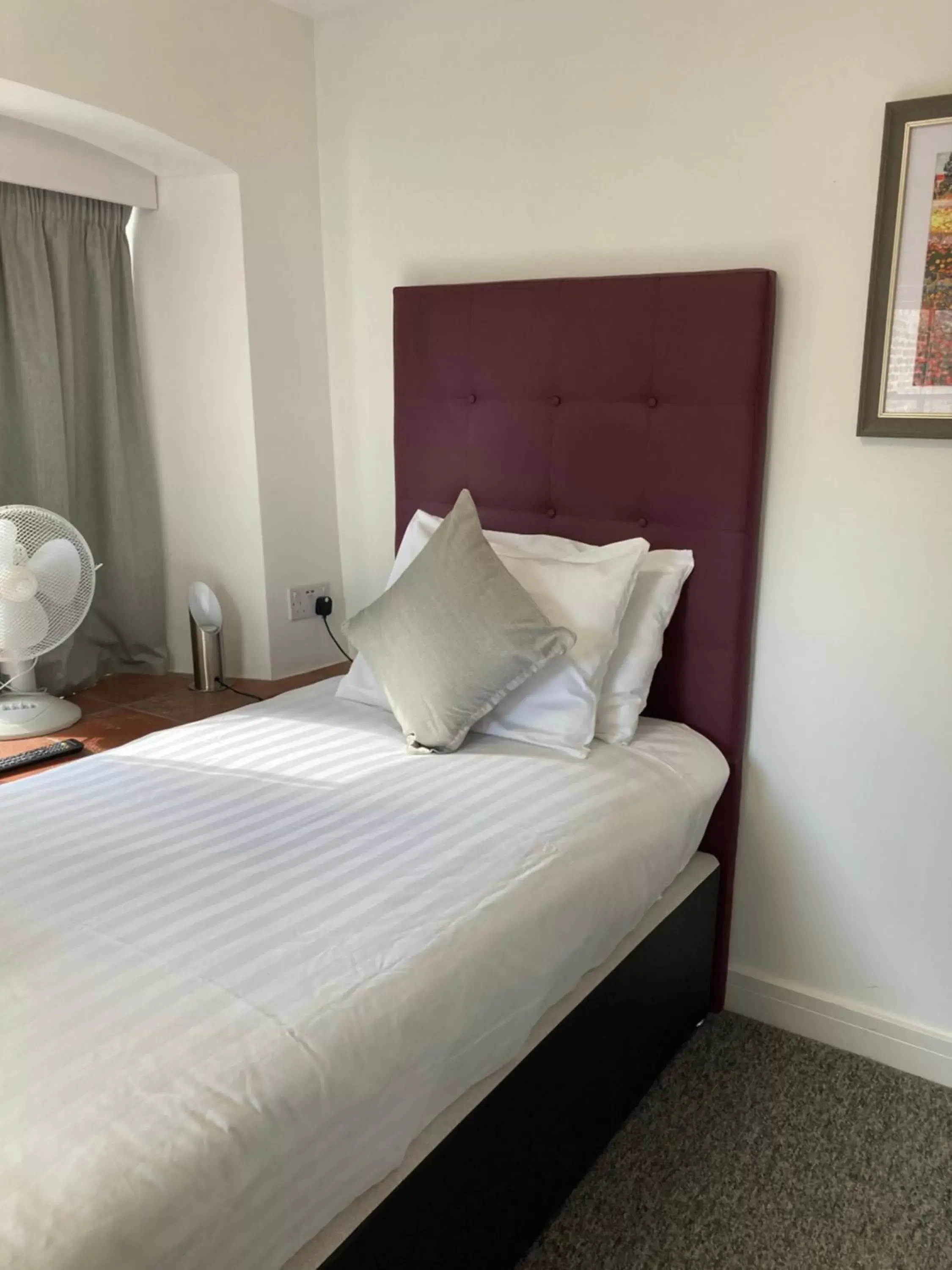 Single Room - single occupancy in Kings Lodge Single Room - single occupancy in Kings Lodge