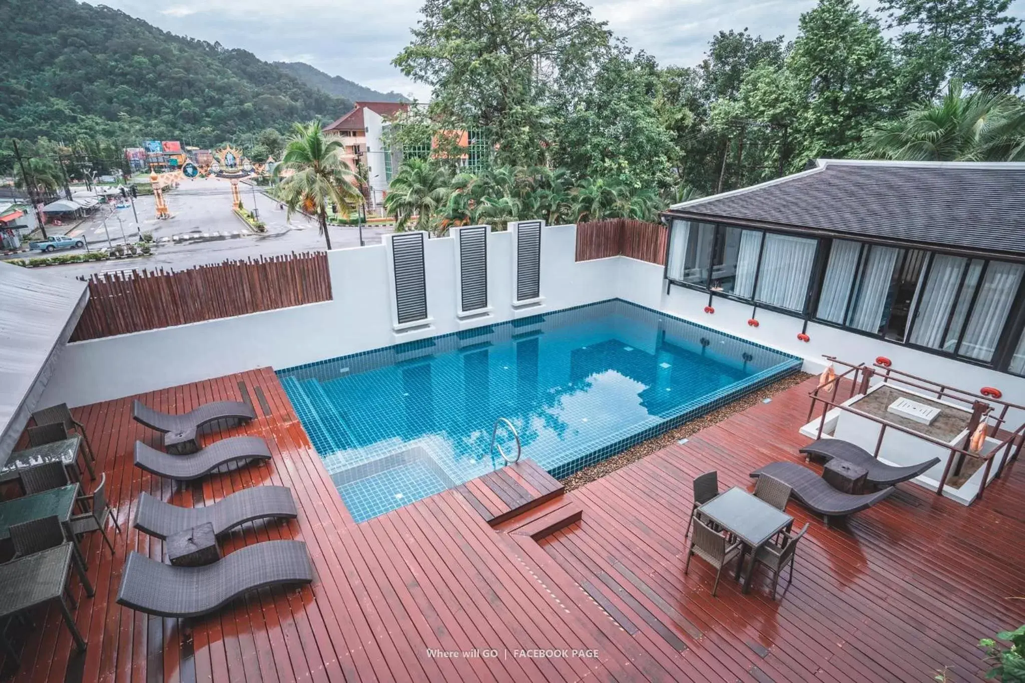 Pool view in Numsai Khaosuay Resort Pool view in Numsai Khaosuay Resort