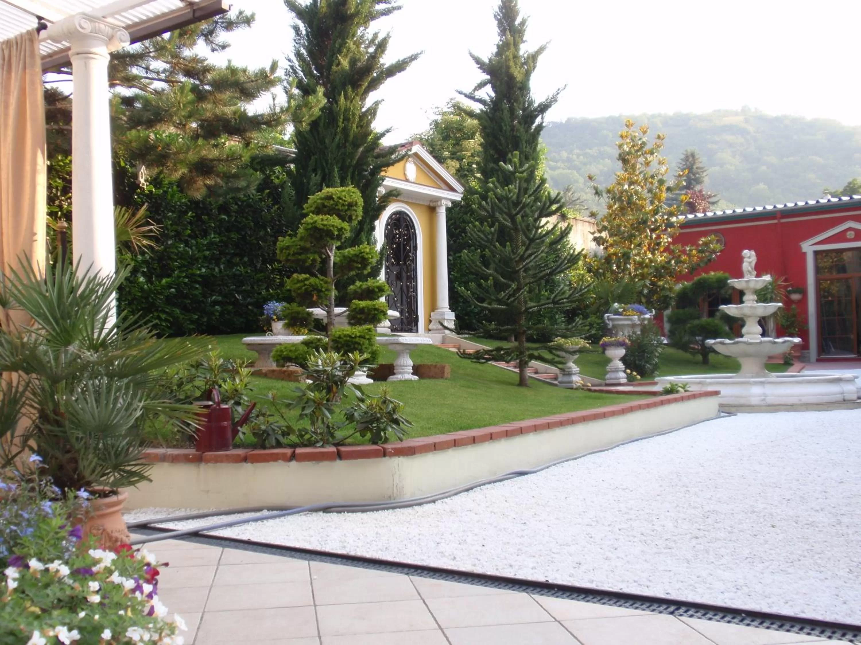 Garden in Villa-Angelina