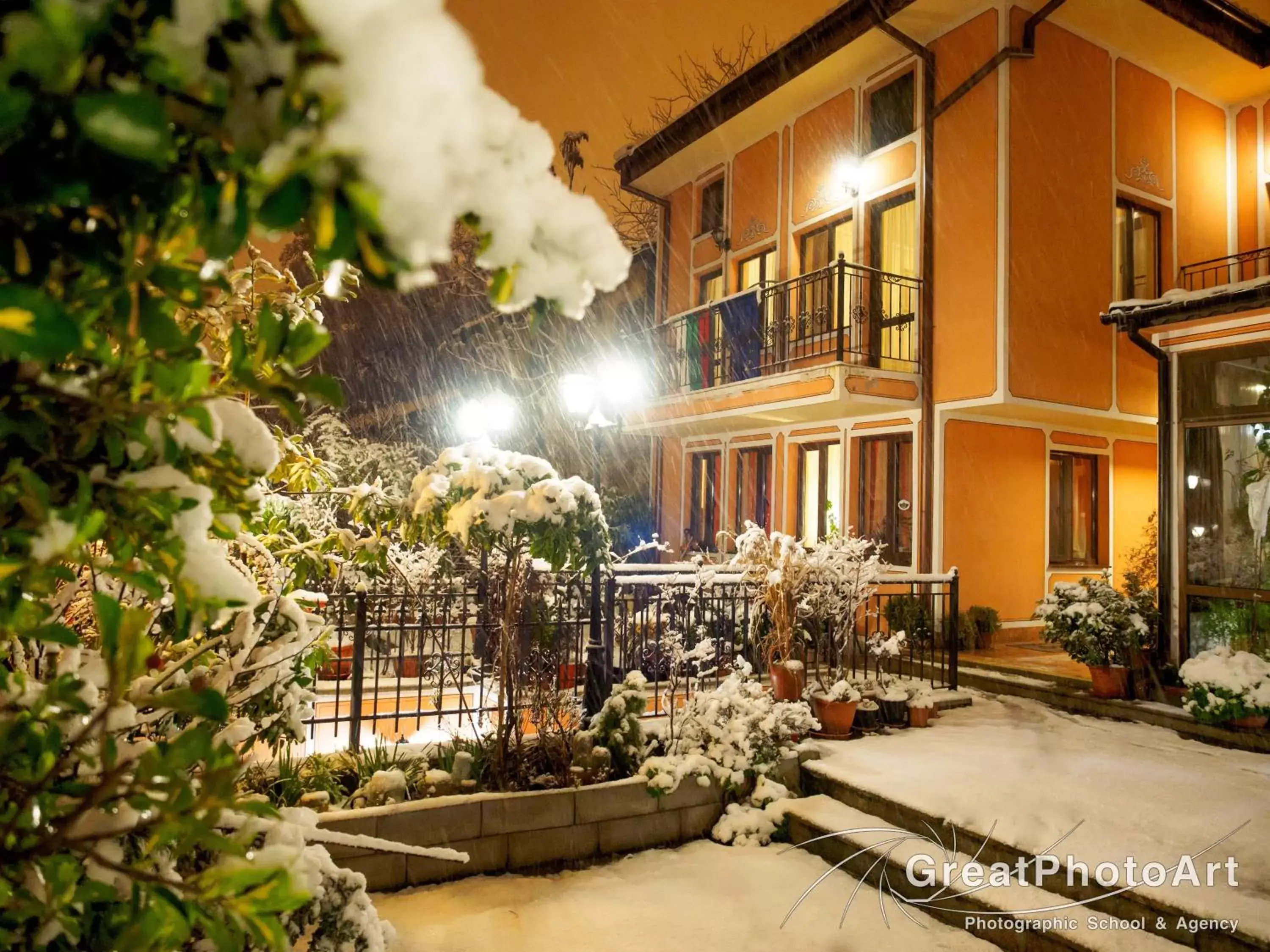 Balcony/Terrace, Property Building in Hotel Alafrangite