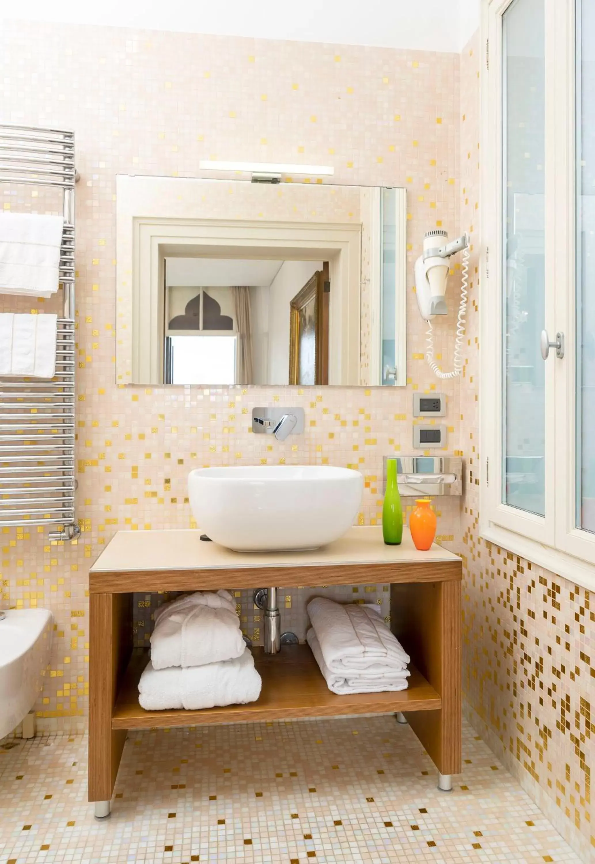 Bathroom in UNAHOTELS Ala Venezia-Adults 16