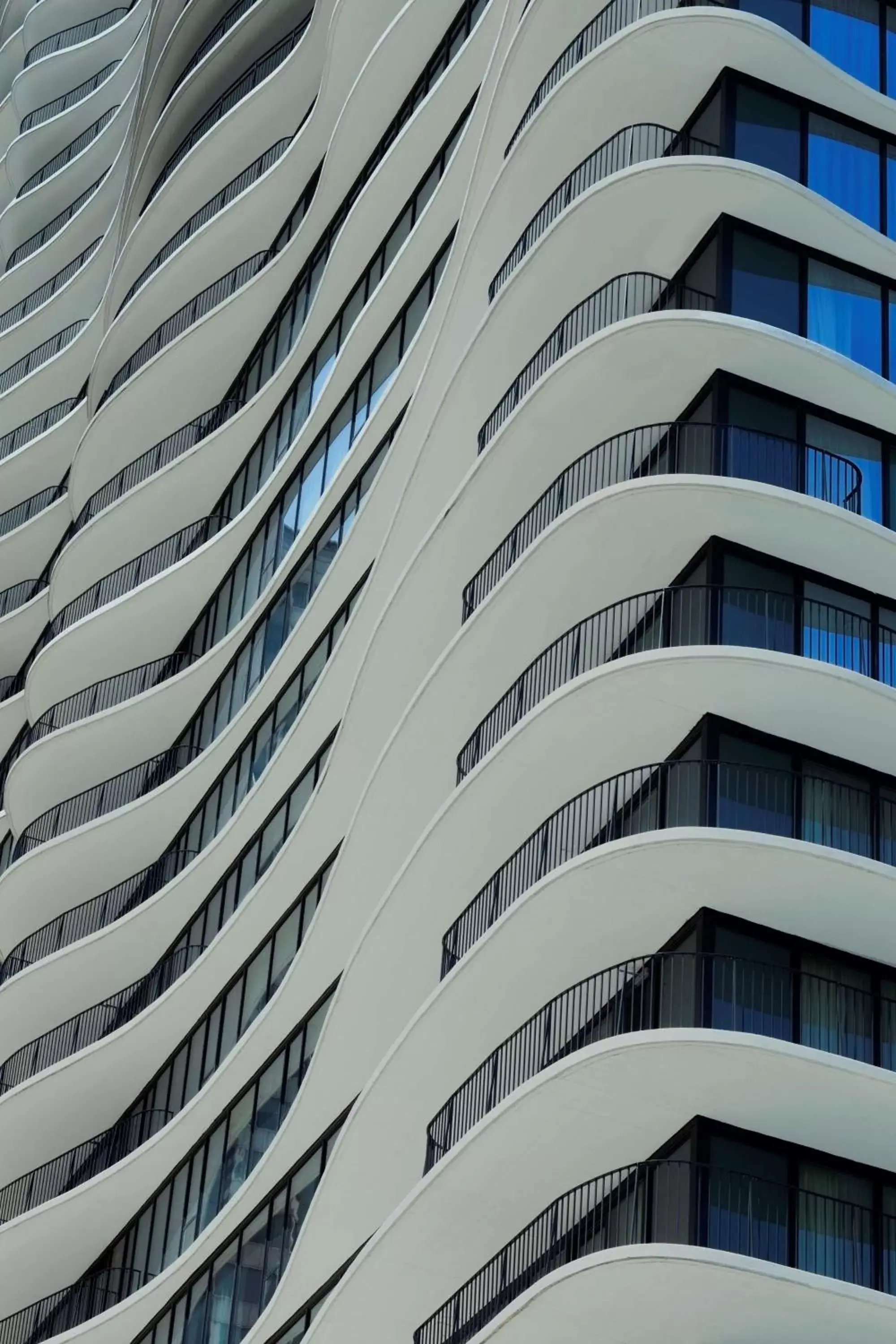 Property building in Radisson Blu Aqua Hotel Chicago