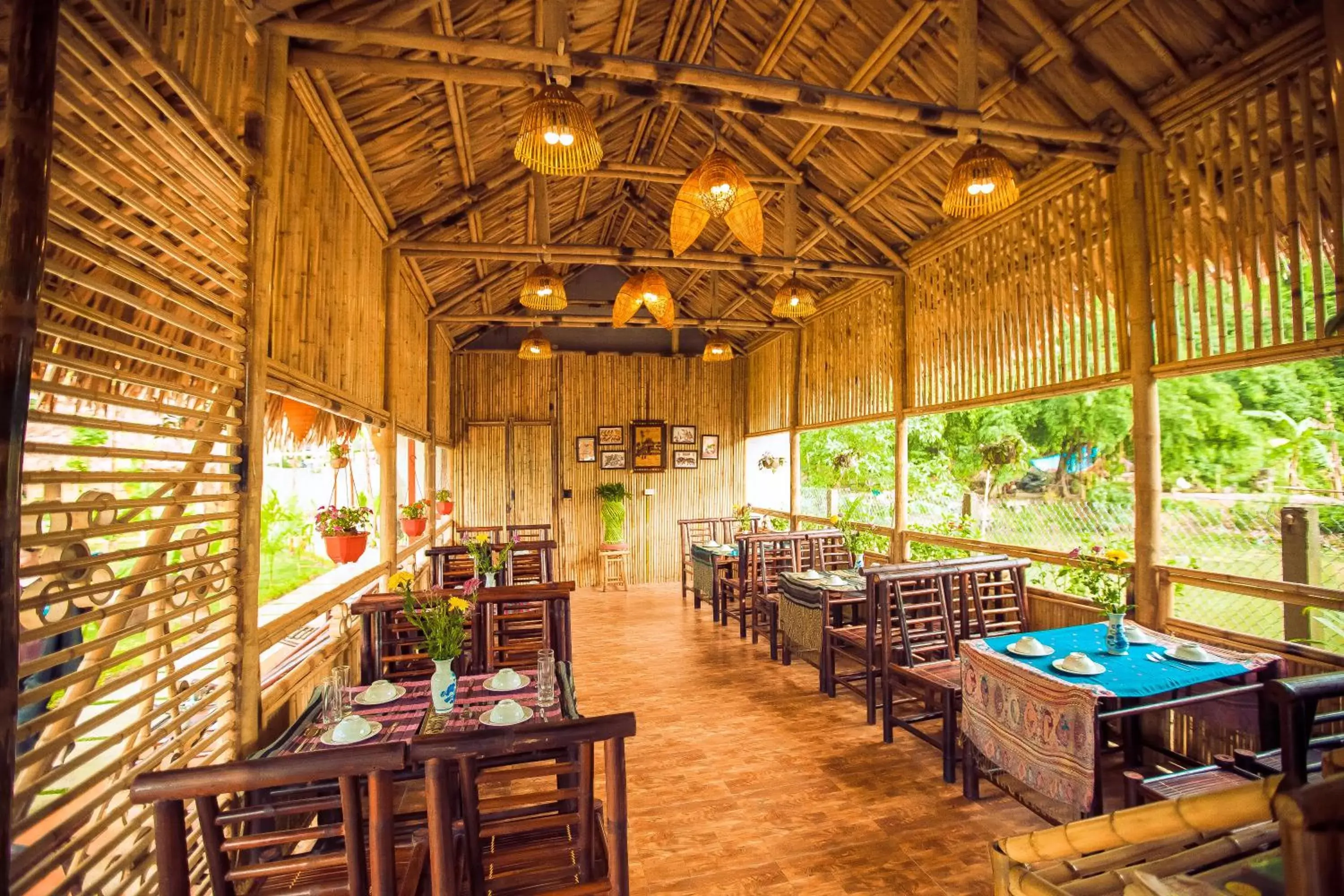 Restaurant/places to eat in Tam Coc Rice Fields Resort Restaurant/places to eat in Tam Coc Rice Fields Resort