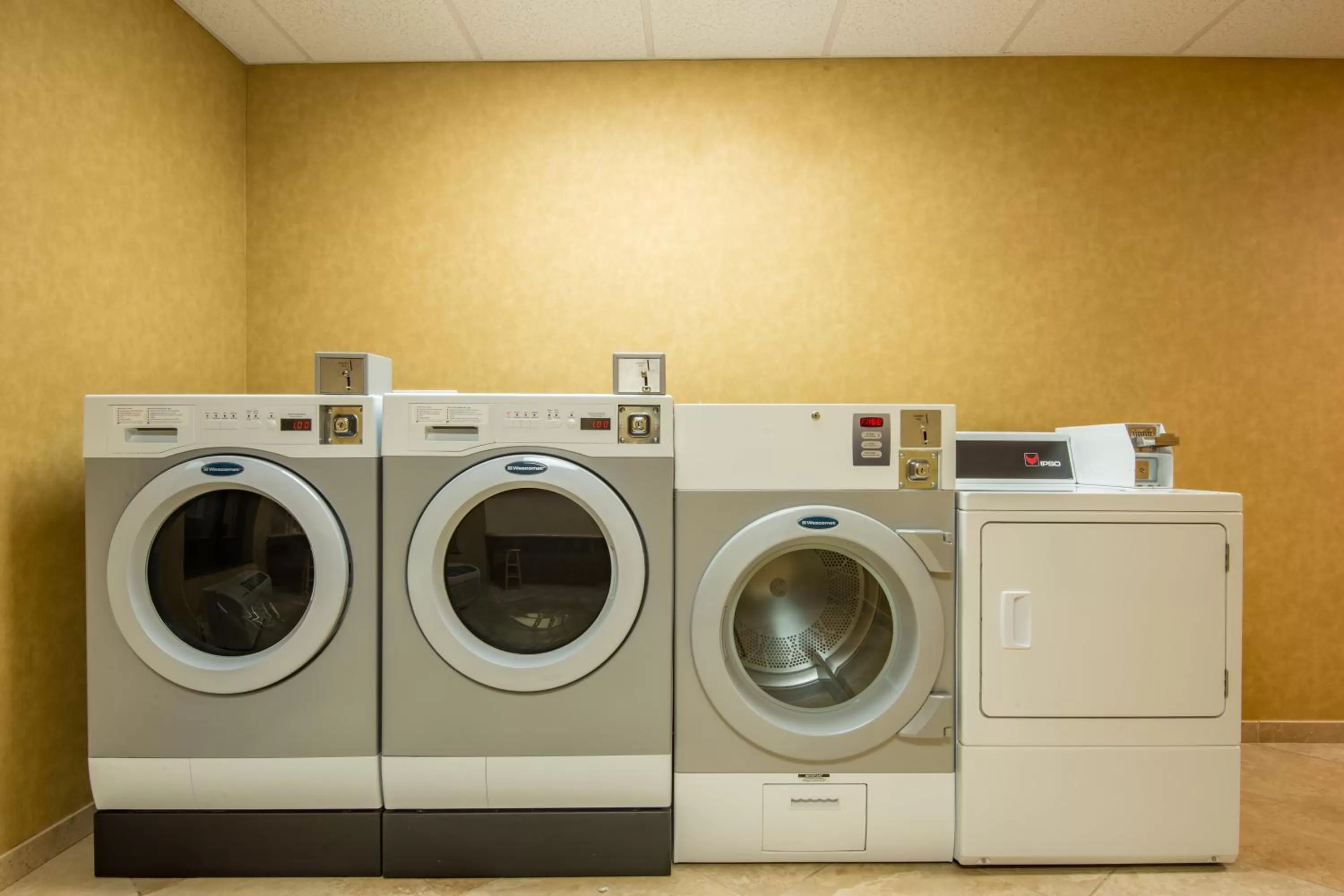 Lobby or reception in Holiday Inn Express & Suites Clovis, an IHG Hotel