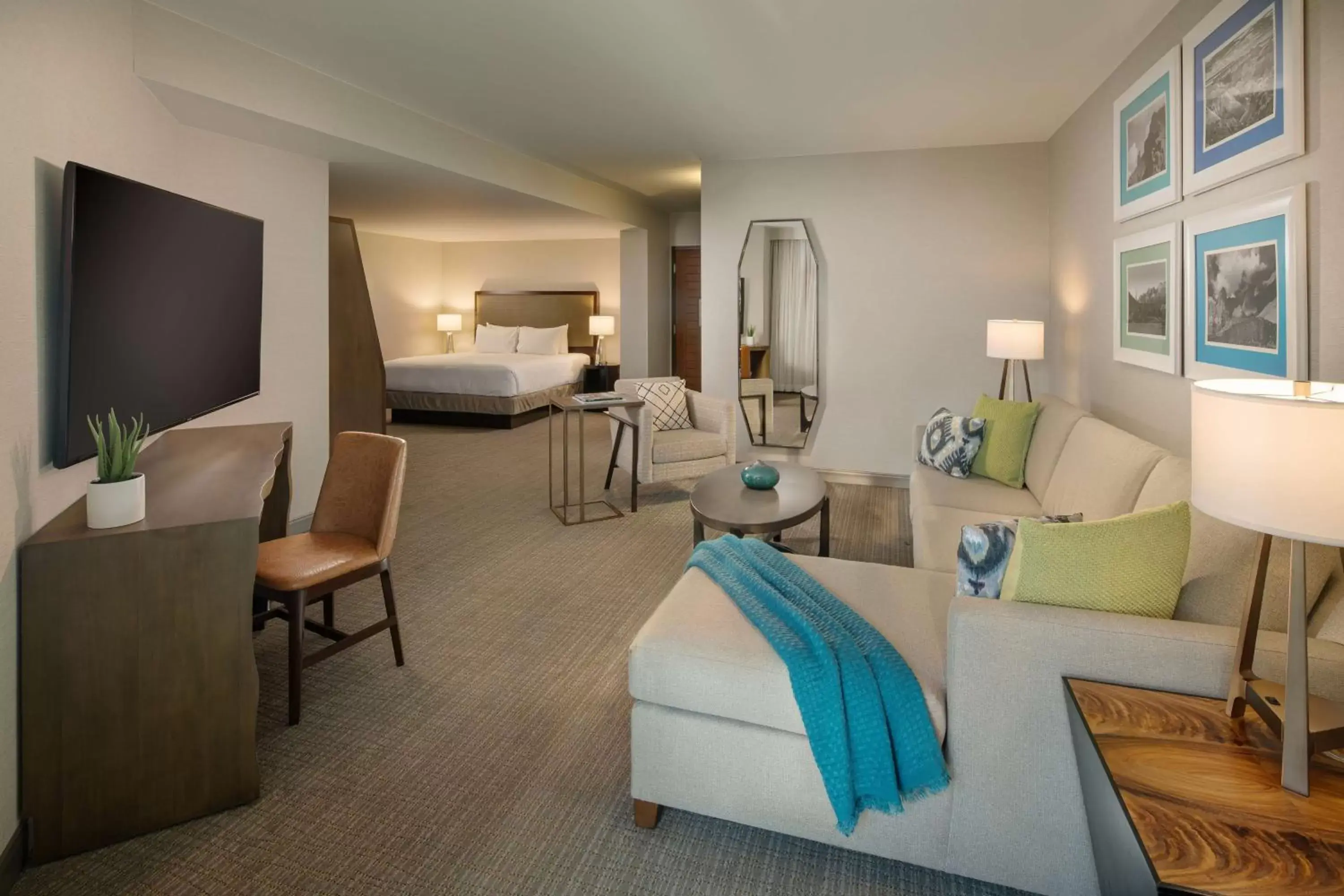 Photo of the whole room, Seating Area in Hyatt Regency Scottsdale Resort and Spa