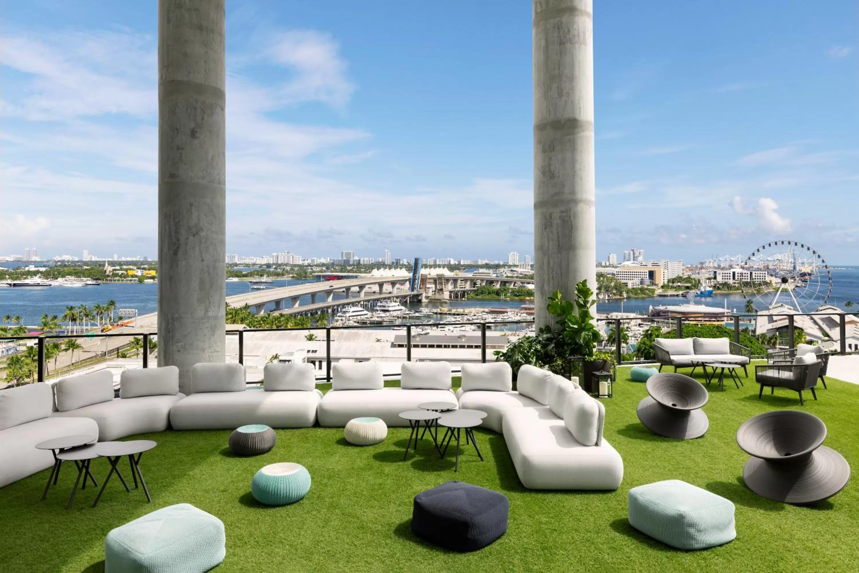 Balcony/Terrace in The Elser Hotel Miami - An All-Suite Hotel