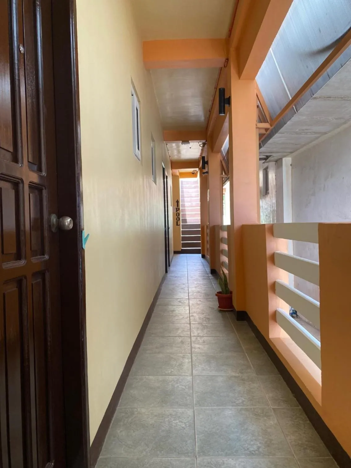 Facade/entrance in Papa Freds Beach Resort