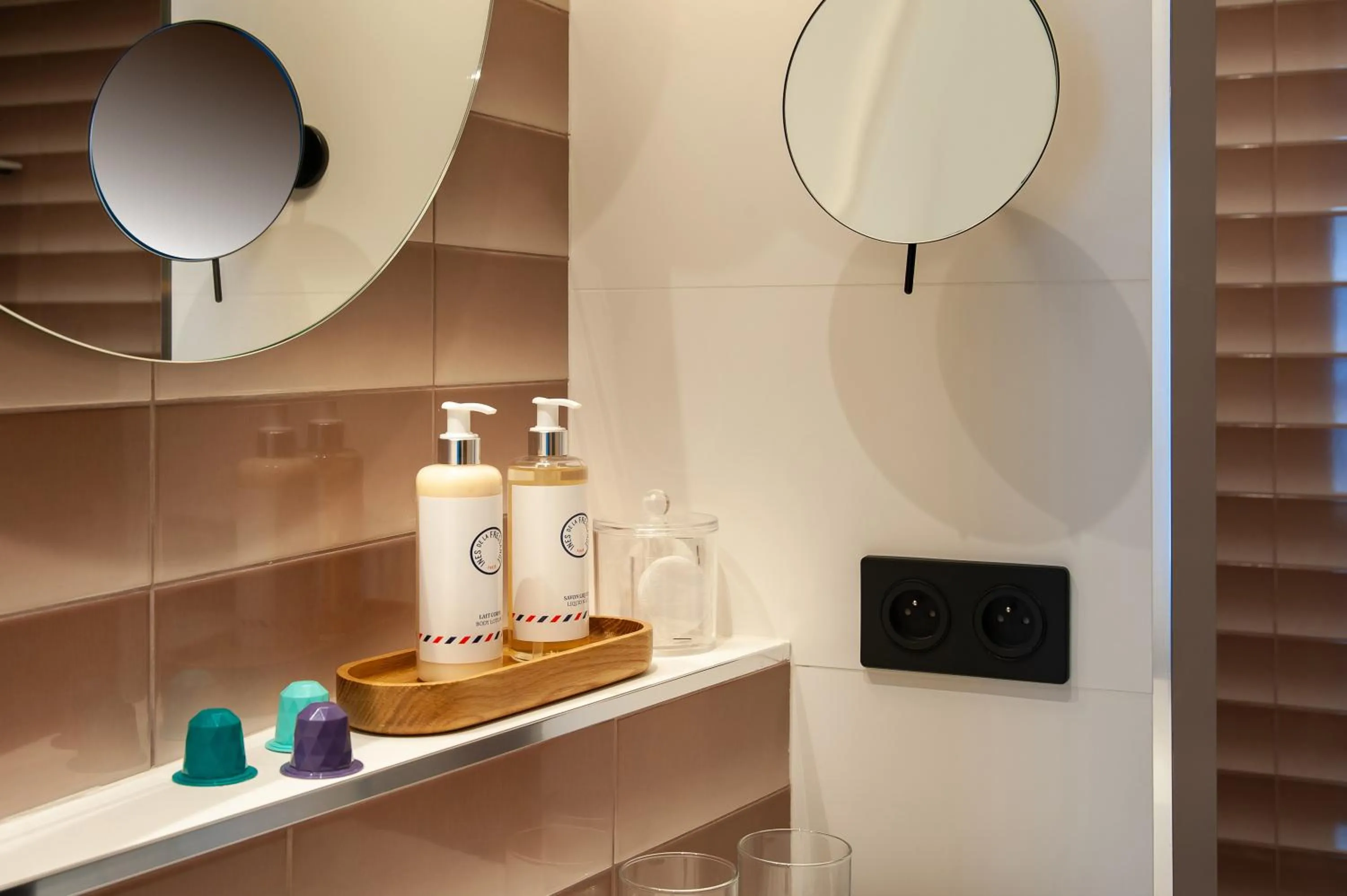 Bathroom in Hôtel Amoi Paris