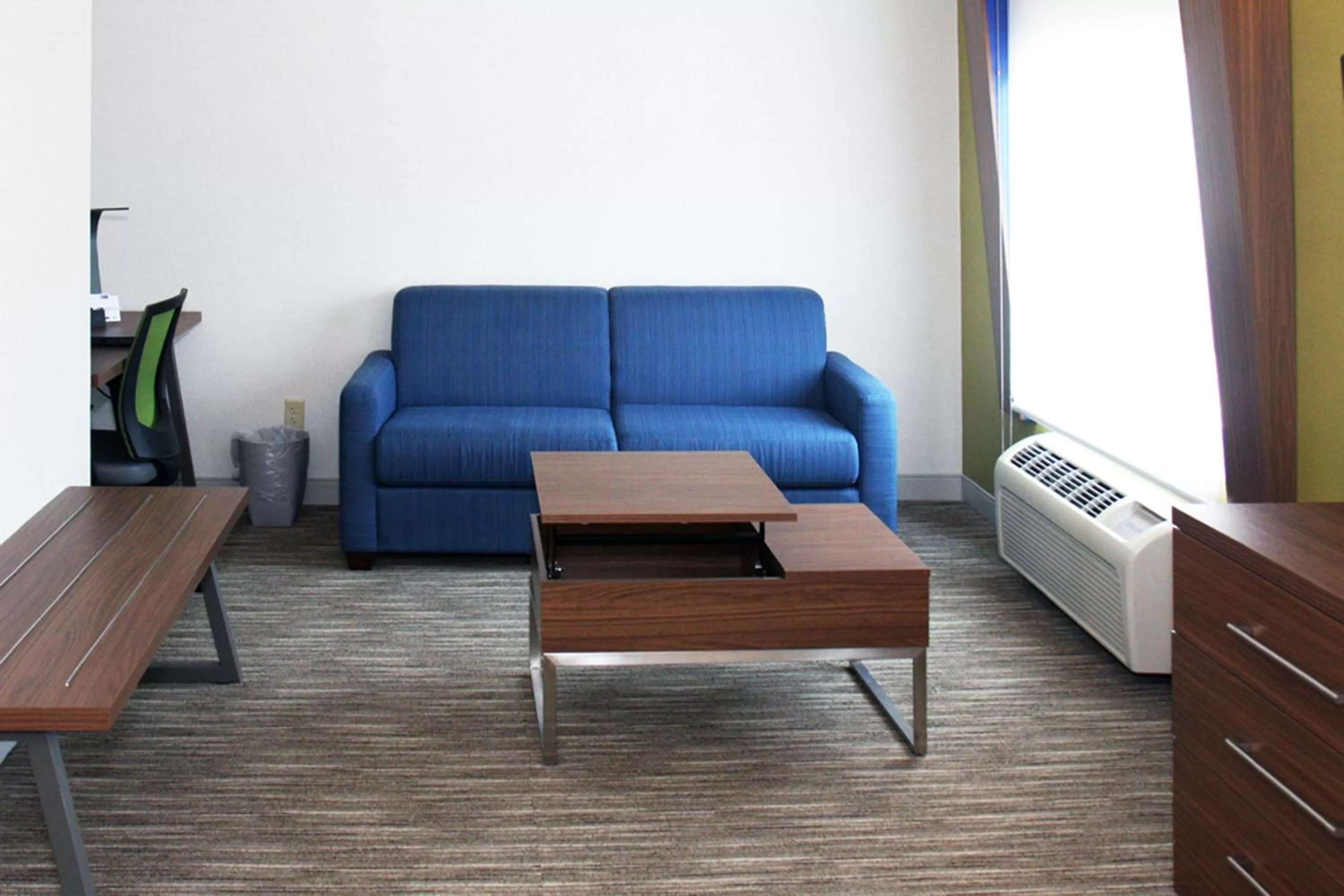 Photo of the whole room in Holiday Inn Express Branford-New Haven by IHG