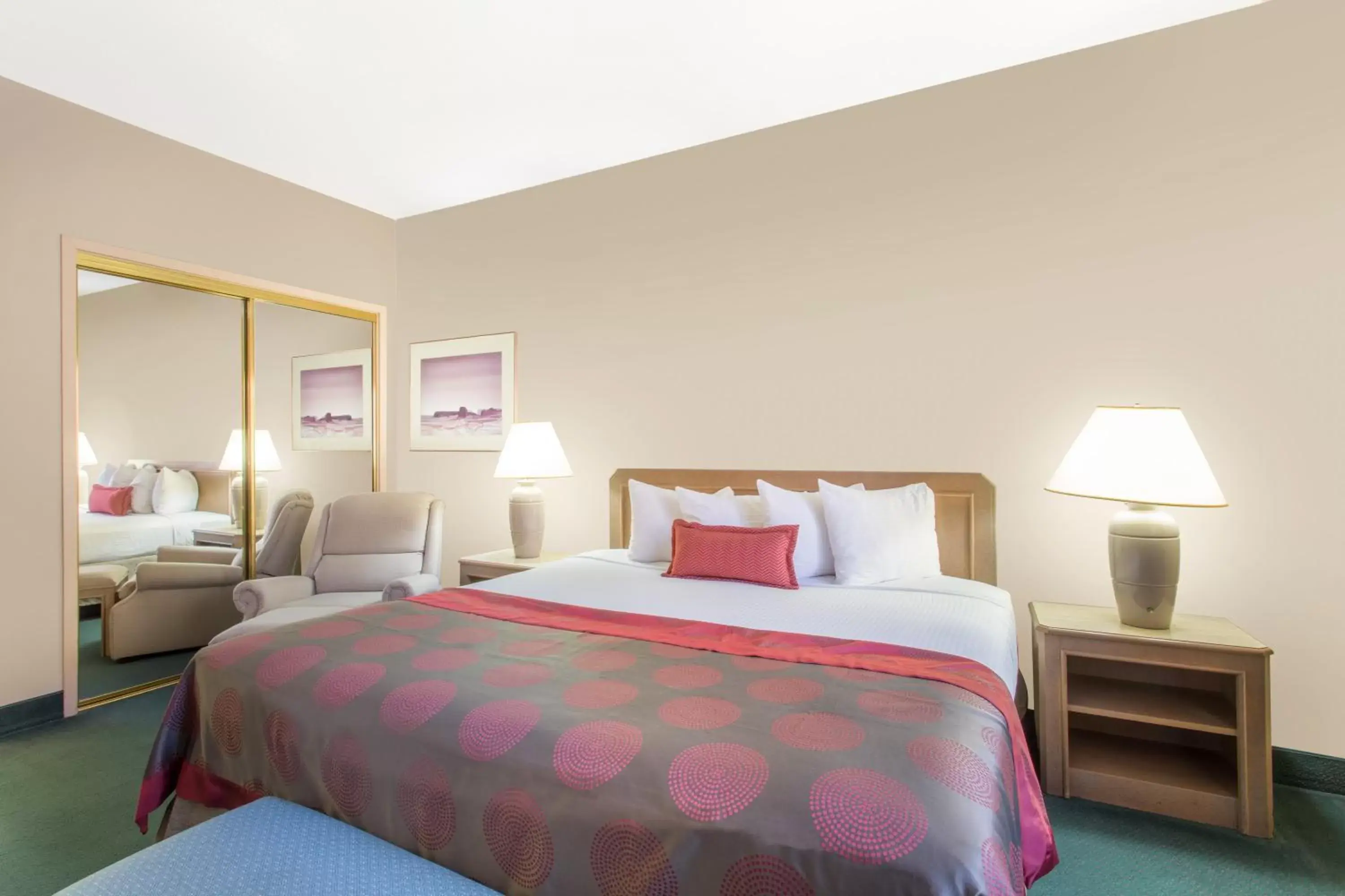 One-Bedroom Deluxe King Suite - Non-Smoking in Ramada by Wyndham St George