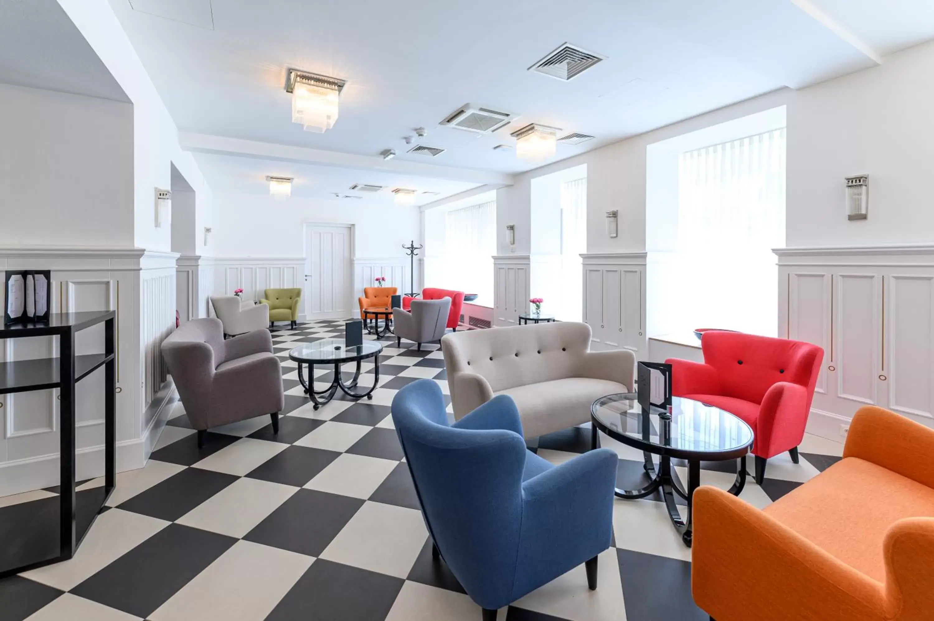 Lounge or bar in Hotel Caroline Lounge or bar in Hotel Caroline