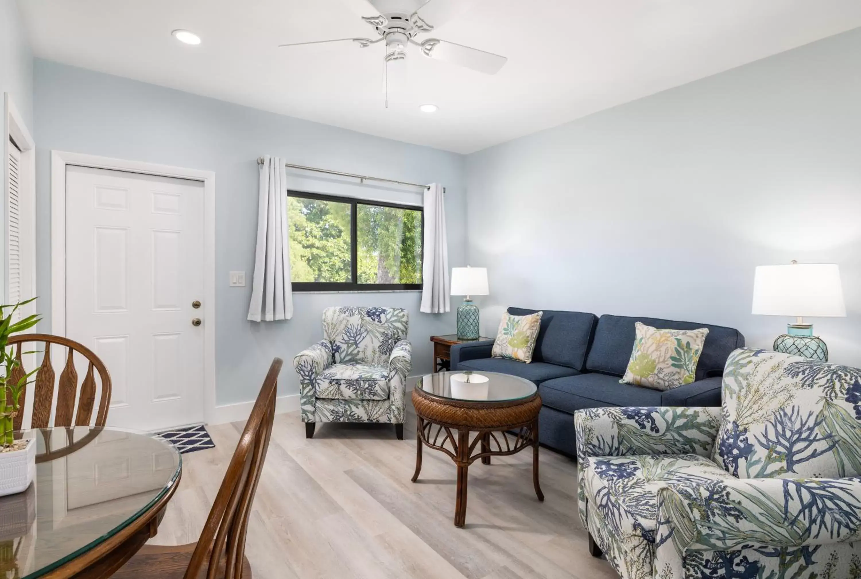 Seating Area in Rock Reef Resort