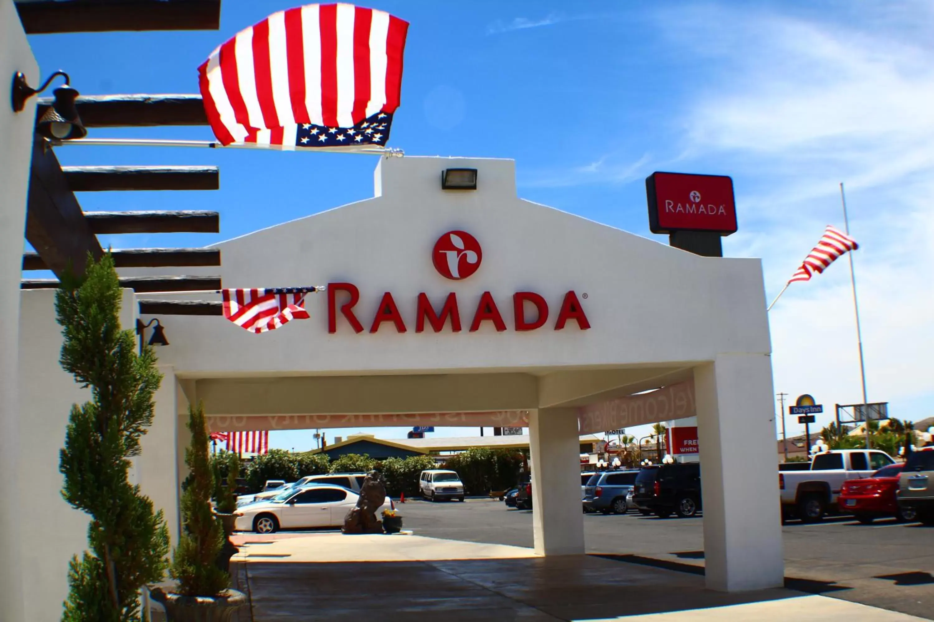 Facade/entrance, Property Building in Ramada by Wyndham Kingman