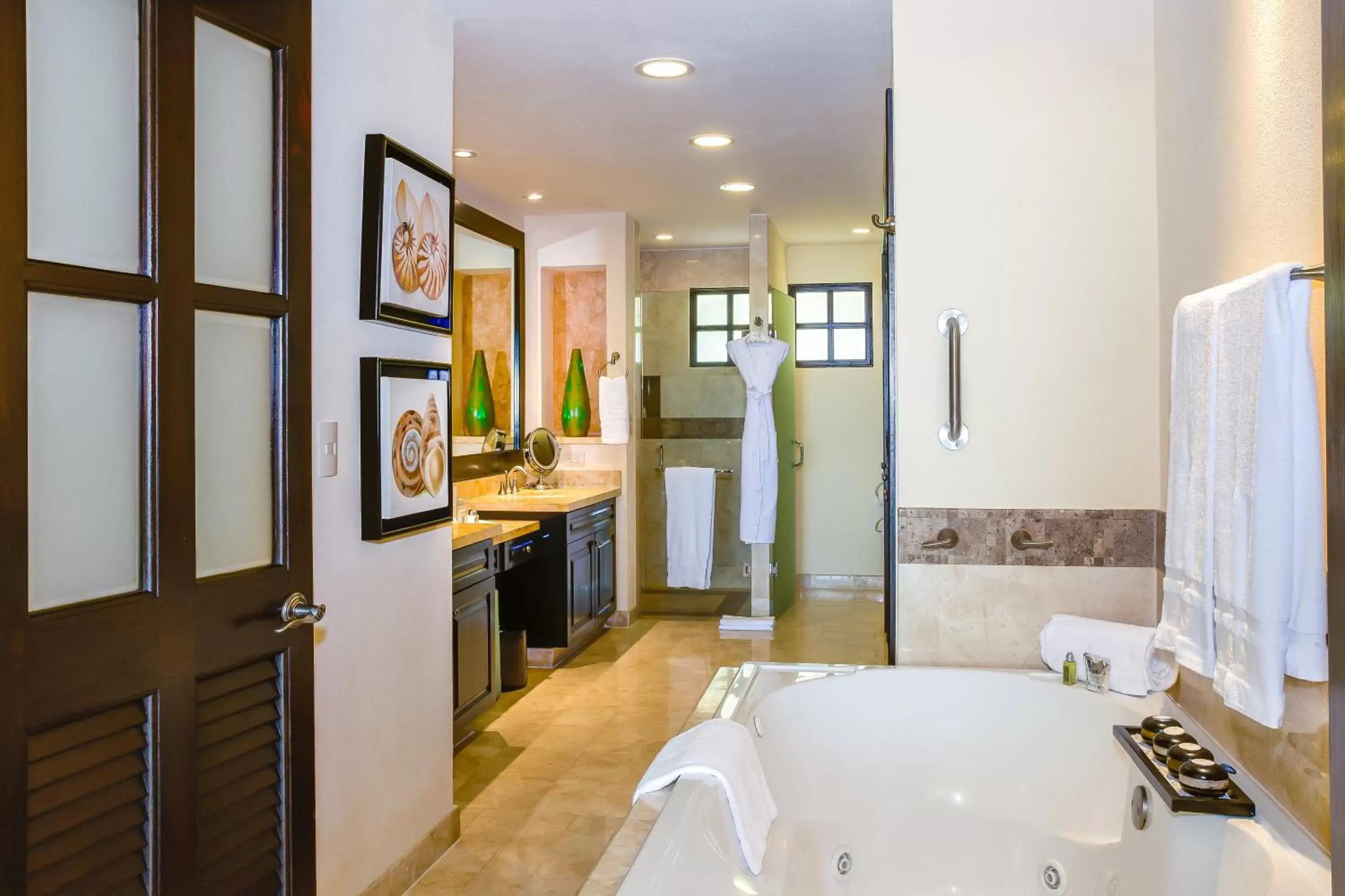 Bathroom in Garza Blanca Preserve Resort & Spa