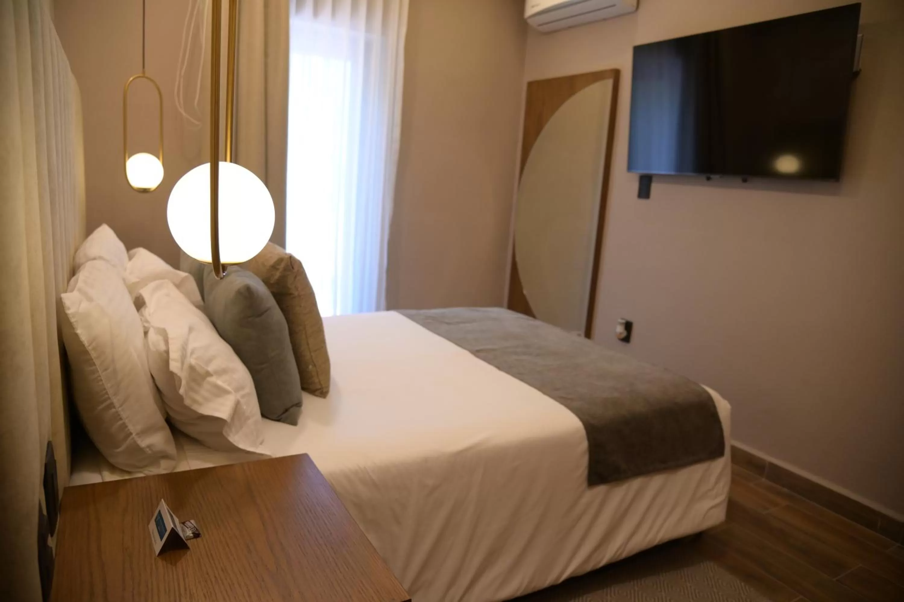 Bed in Hotel Victoria