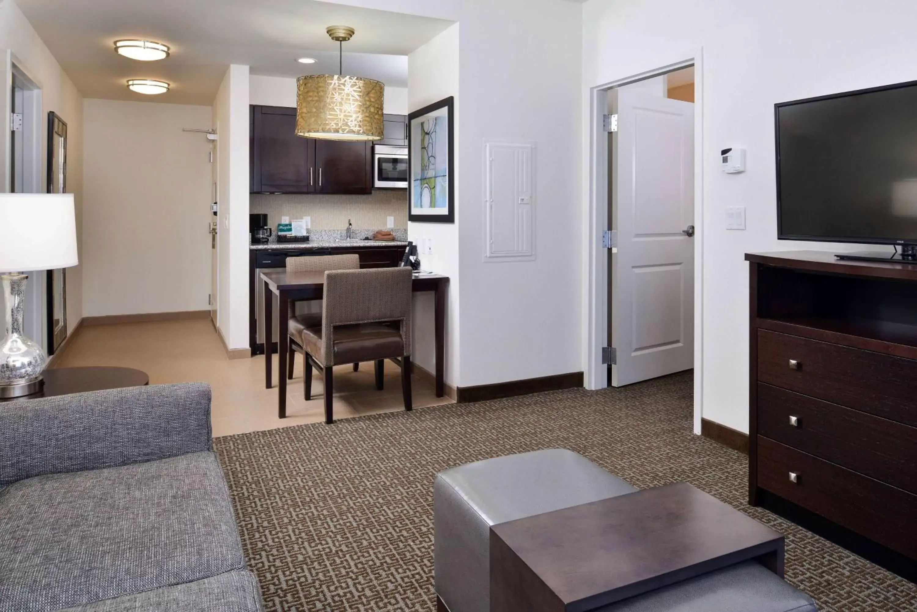 Kitchen or kitchenette, Seating Area in Homewood Suites by Hilton Columbia/Laurel