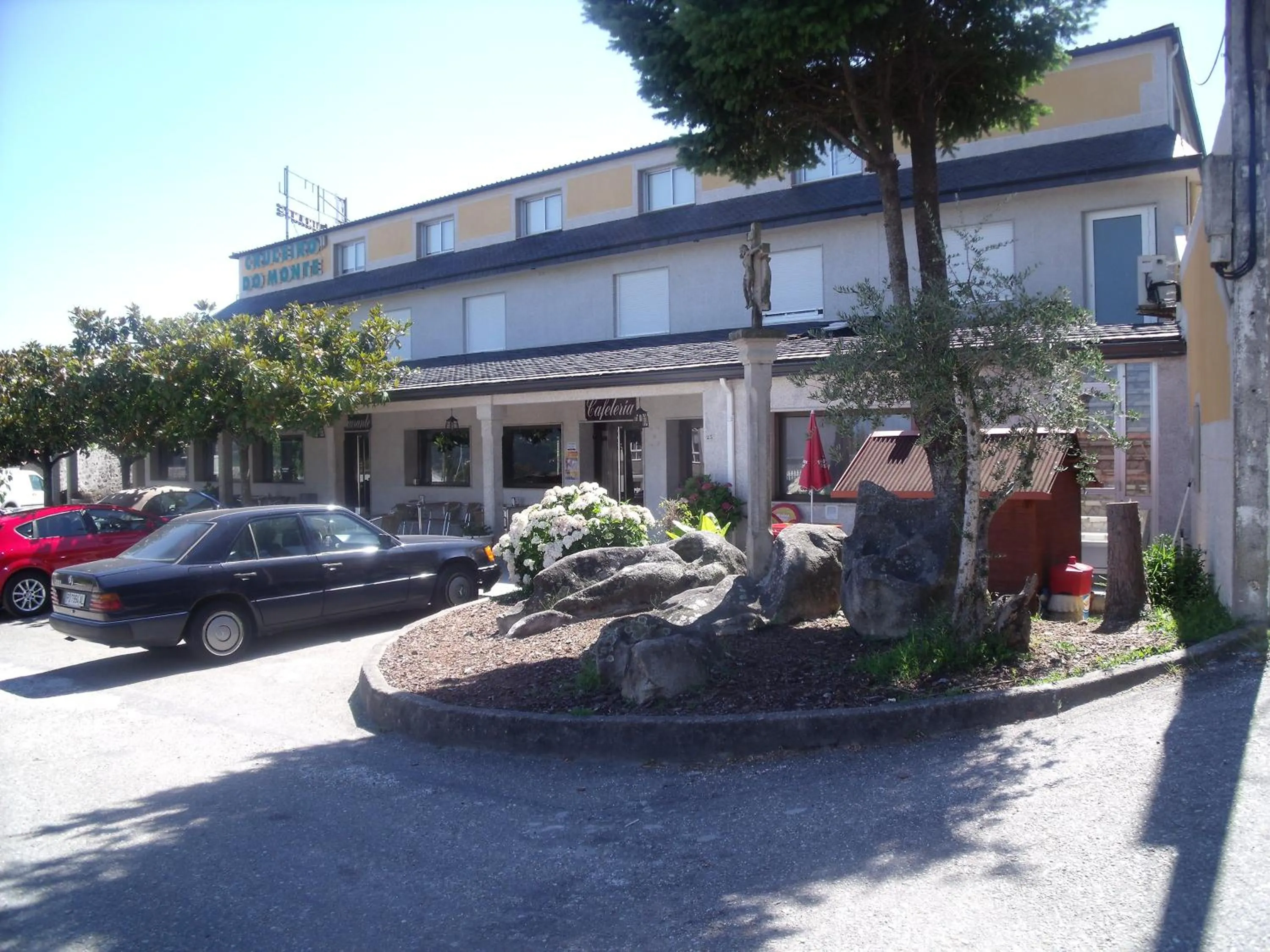 Facade/entrance in Cruceiro do Monte