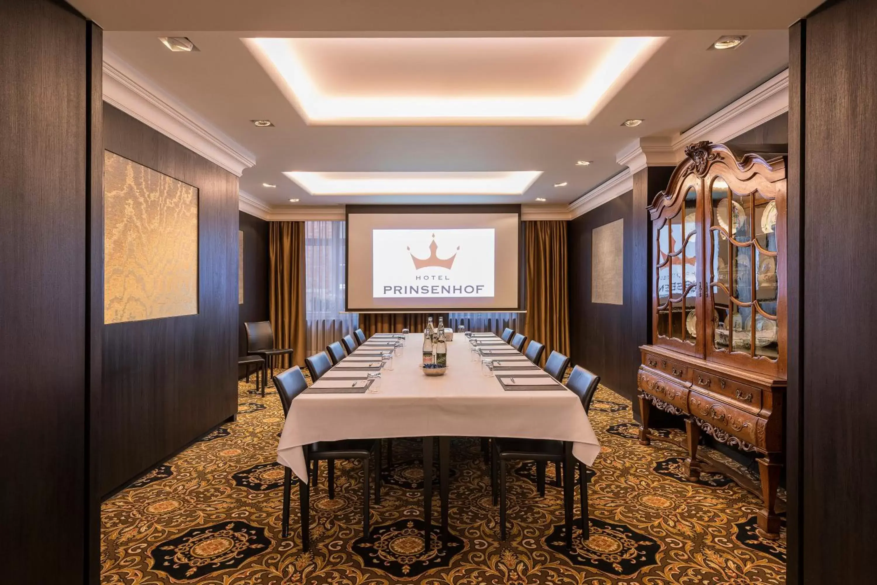 Meeting/conference room in Dukes' Palace Residence - by Dukes' Hotel Collection Meeting/conference room in Dukes' Palace Residence - by Dukes' Hotel Collection