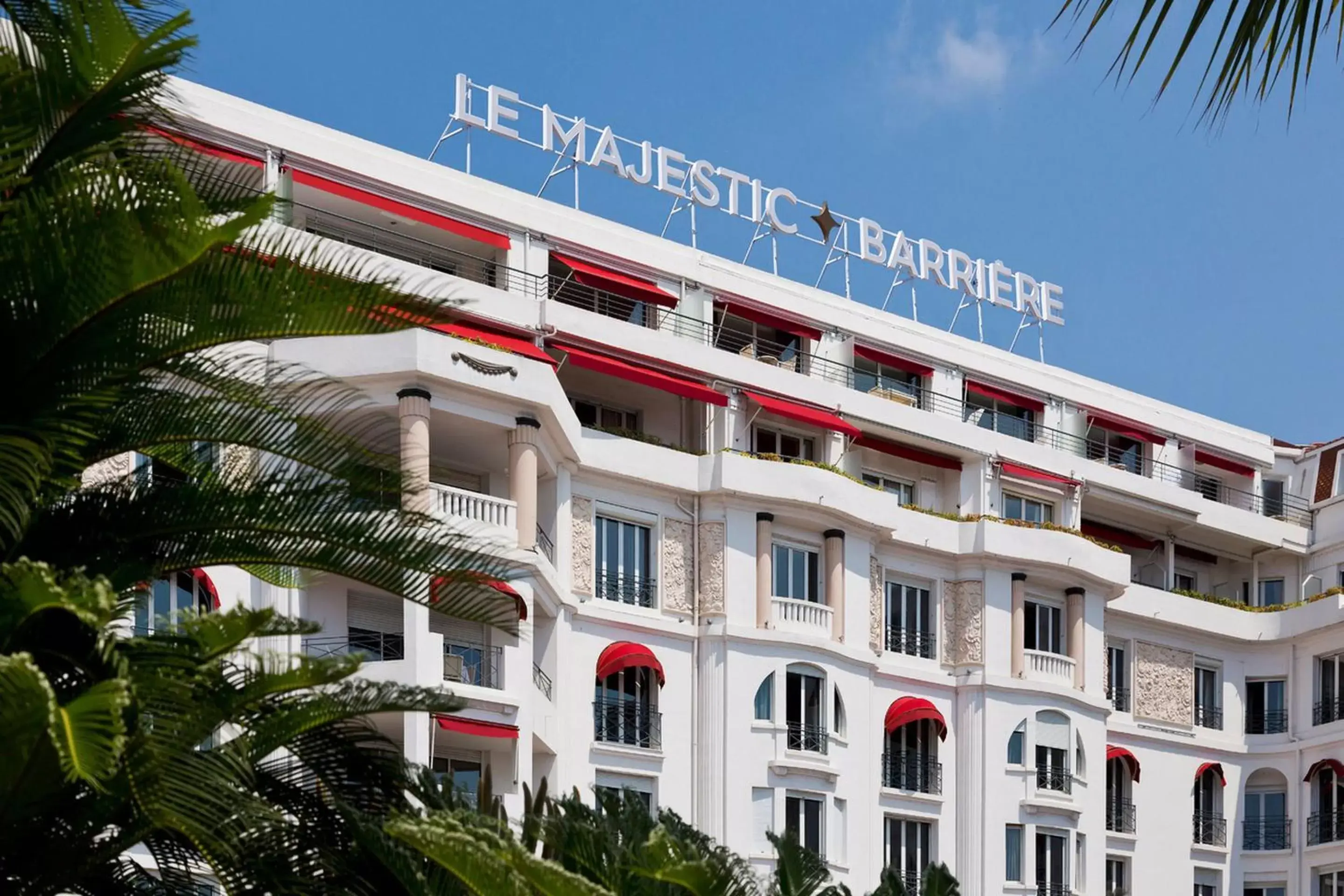 Property building in Hôtel Barrière Le Majestic Cannes