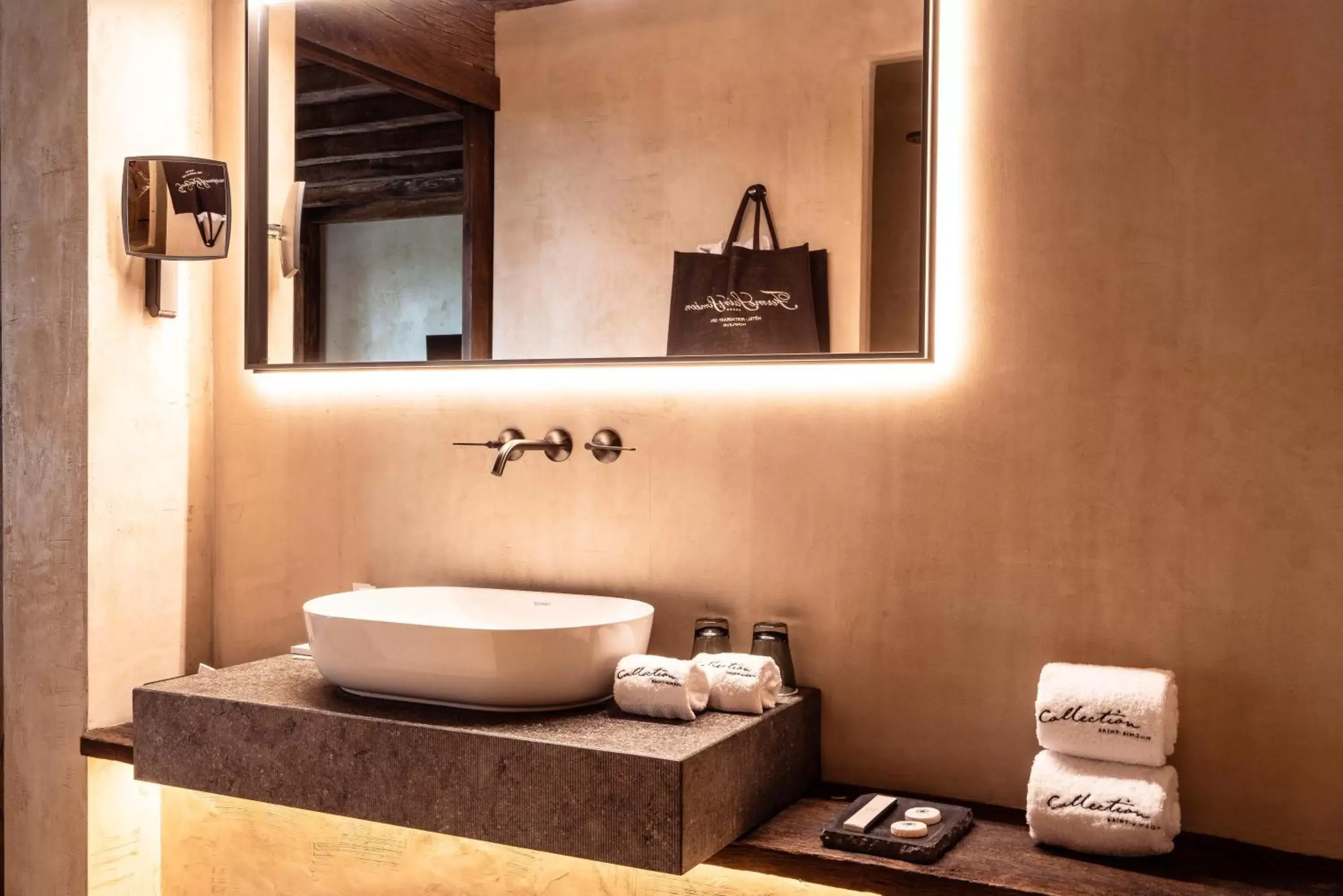 Bathroom in La Ferme Saint Simeon Spa - Relais & Chateaux