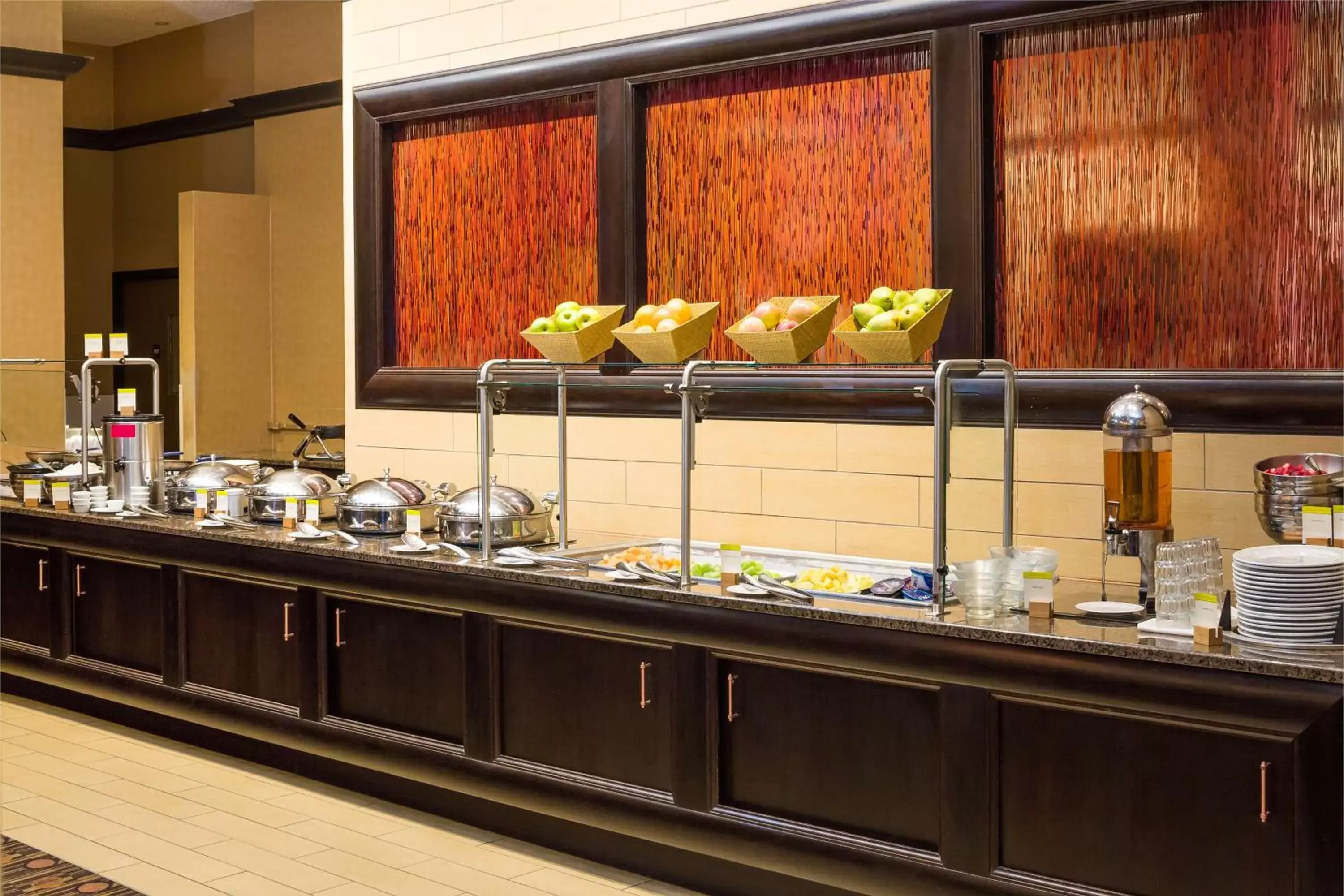 Breakfast, Restaurant/Places to Eat in DoubleTree by Hilton Boston-Andover