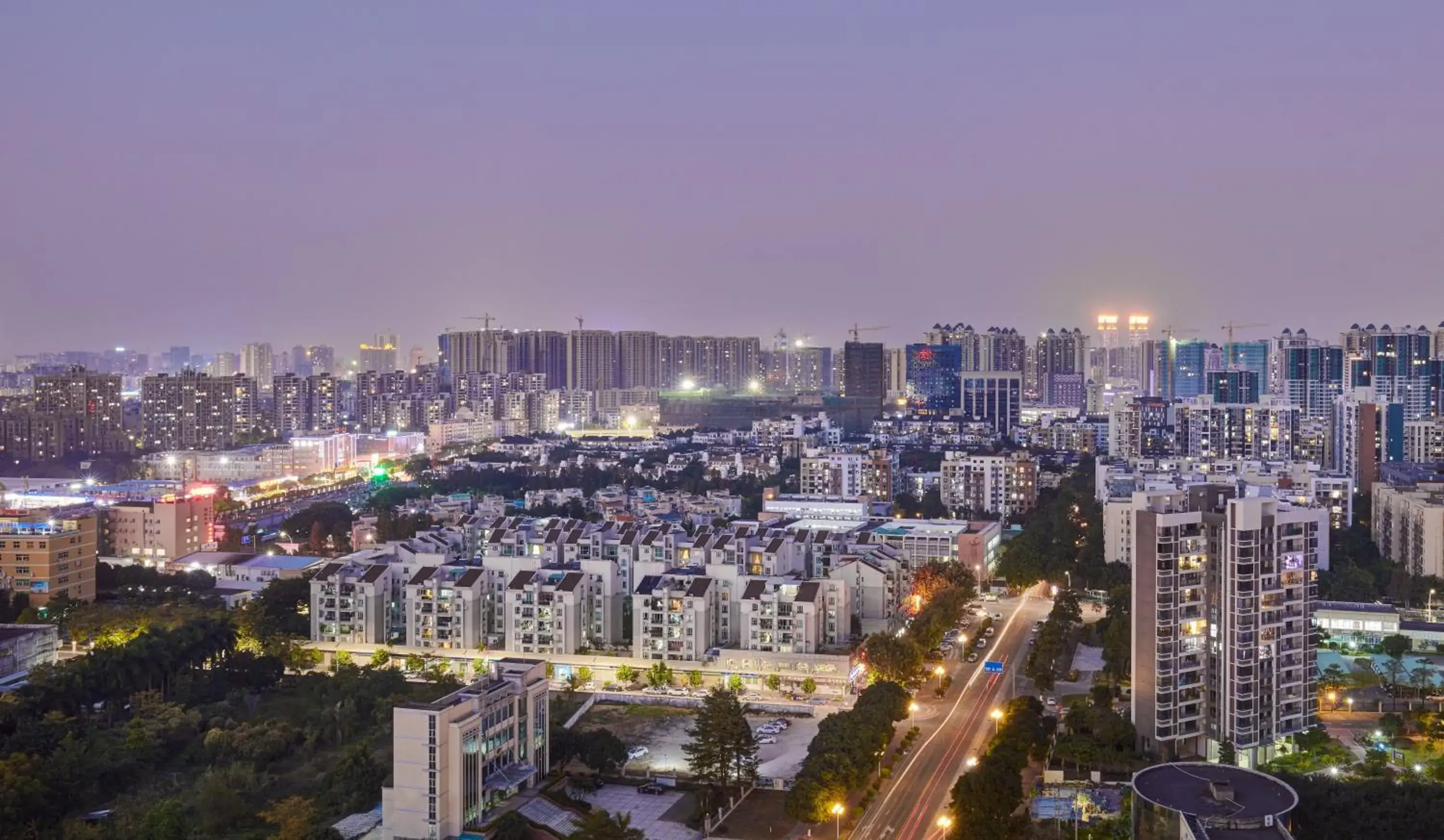 Property building in Crowne Plaza Zhongshan Wing On City, an IHG Hotel