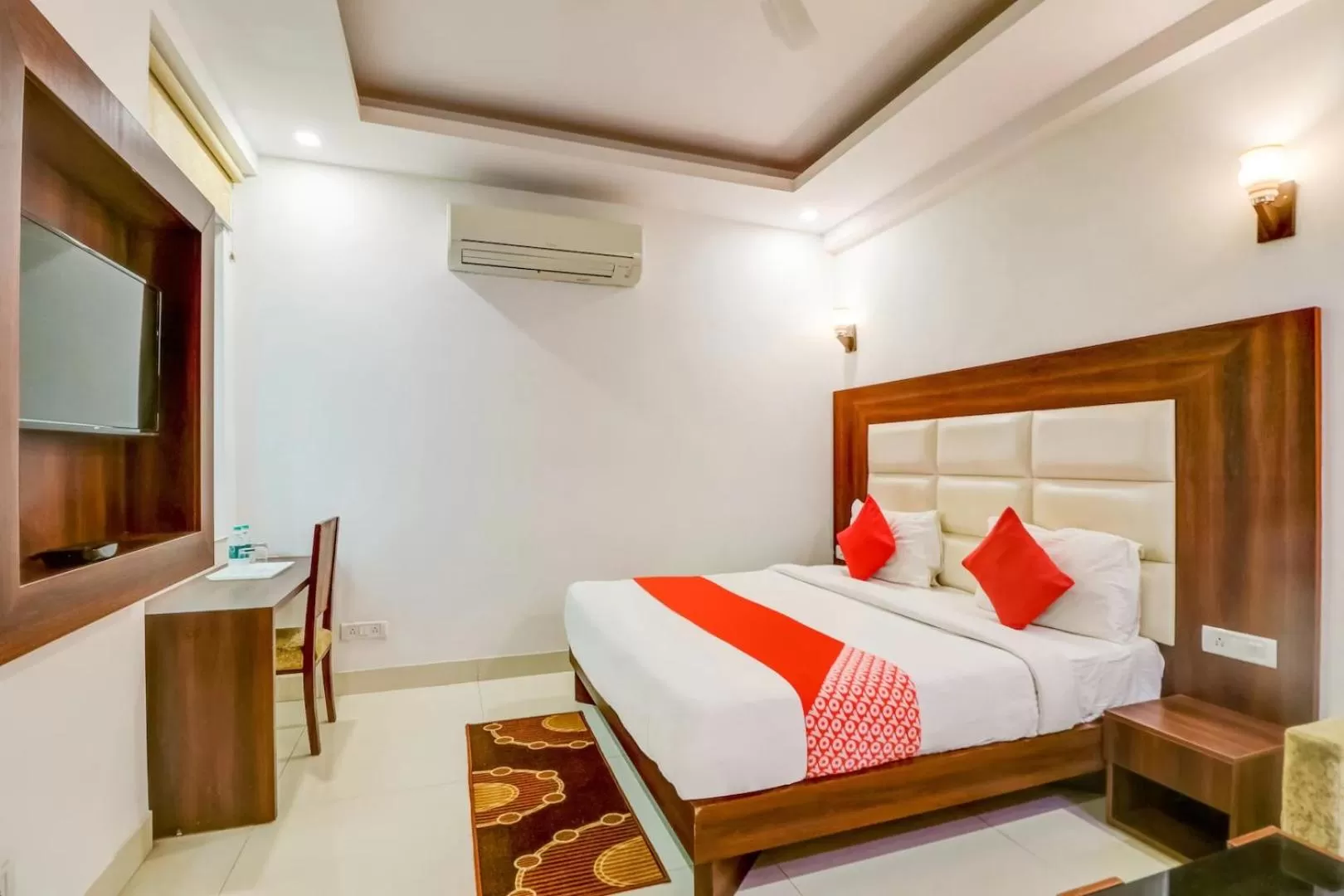 Bed in Hotel Airport View