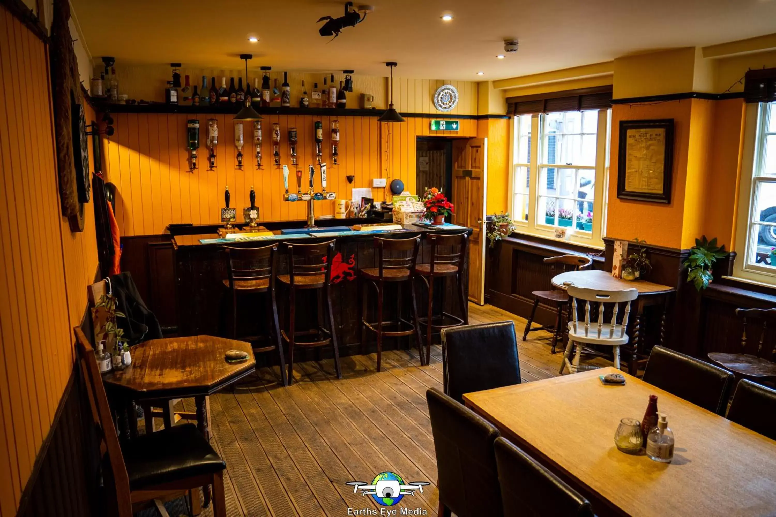 Lounge or bar, Restaurant/Places to Eat in The Bear Inn