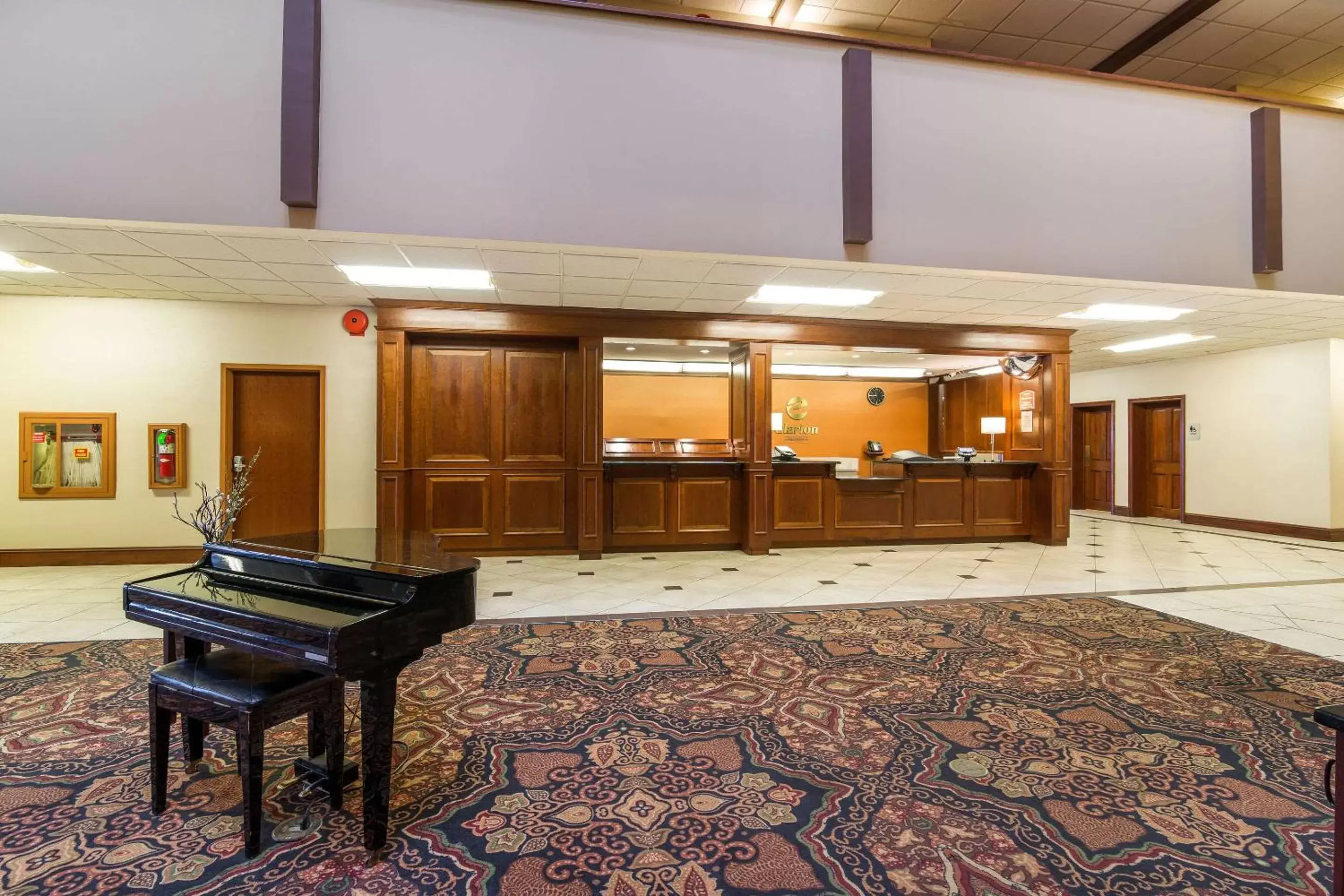 Lobby or reception in Clarion Hotel Convention Center