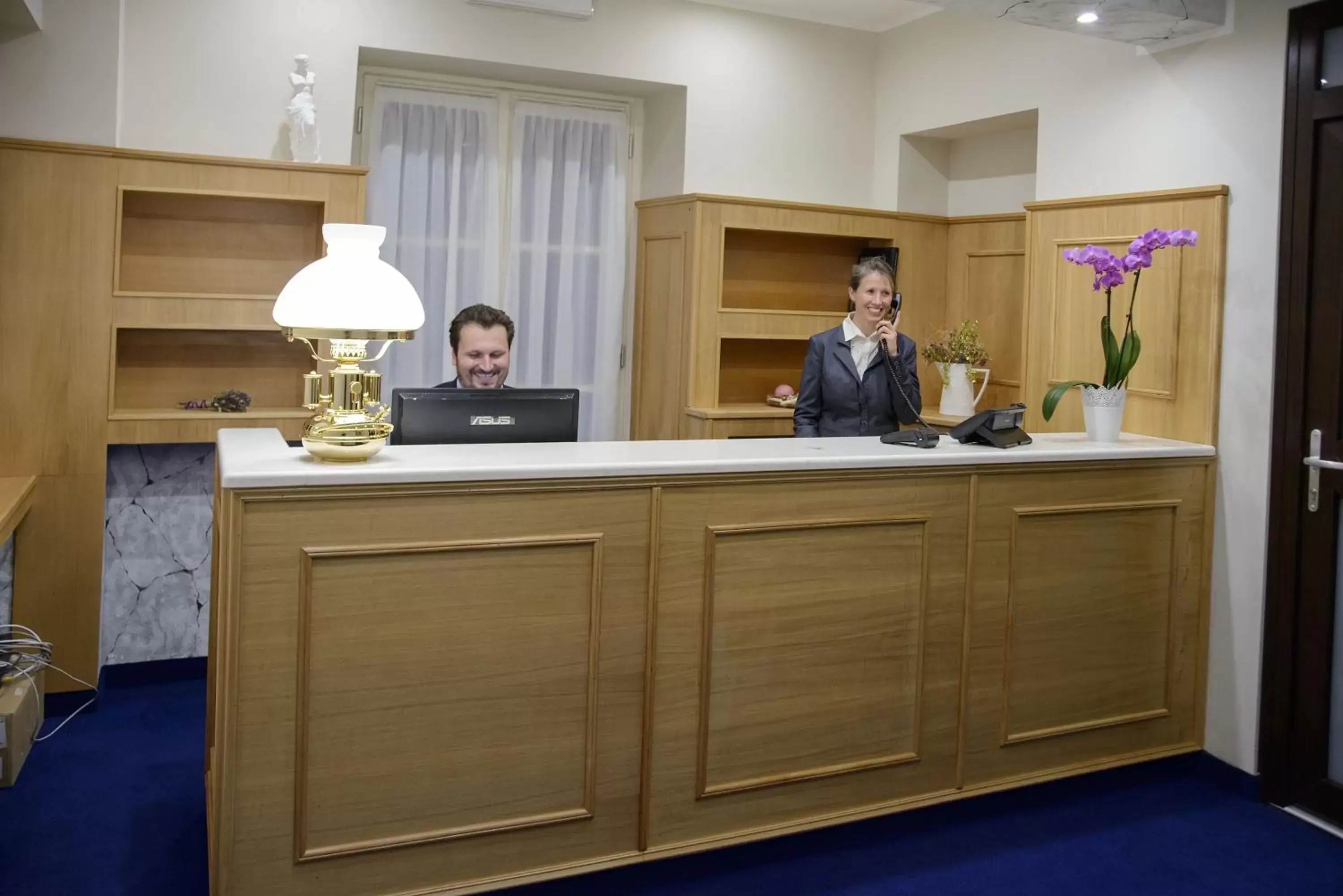 Staff, Lobby/Reception in Hotel Torino Porta Susa