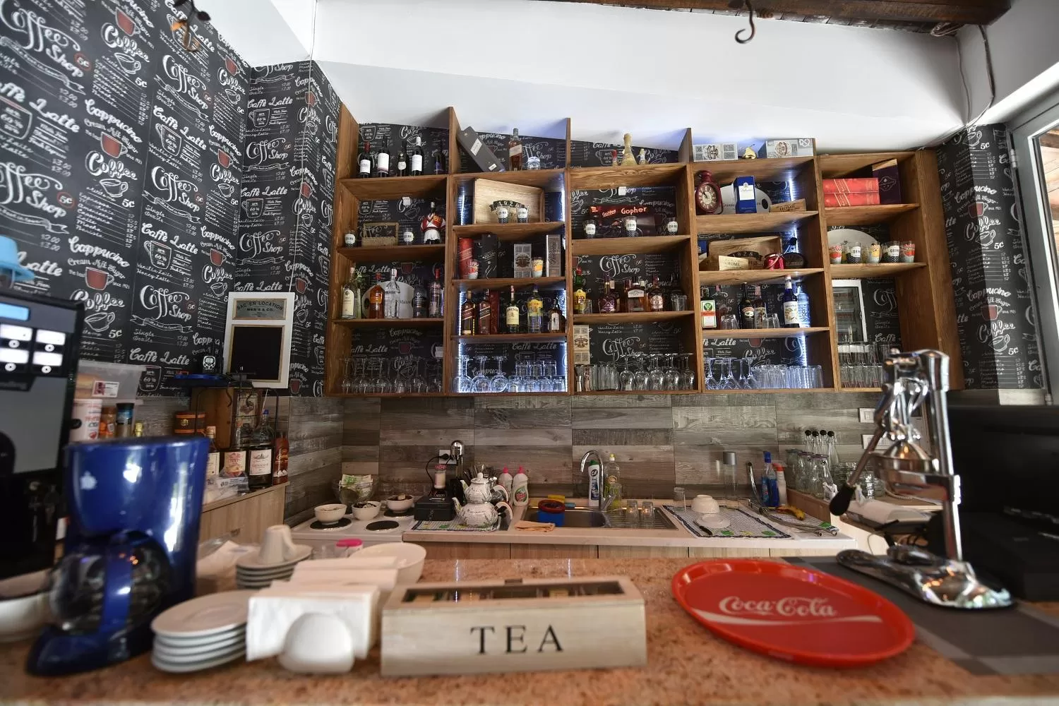 Kitchen/Kitchenette in Villa Nina Hotel & Lounge bar