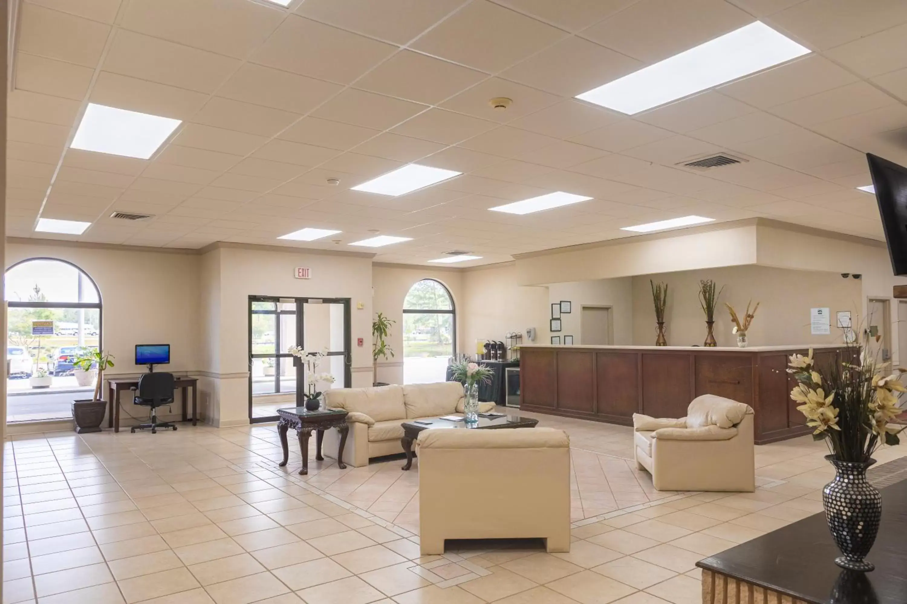 Lobby or reception, Lobby/Reception in Cottonwood Suites Savannah Hotel & Conference Center