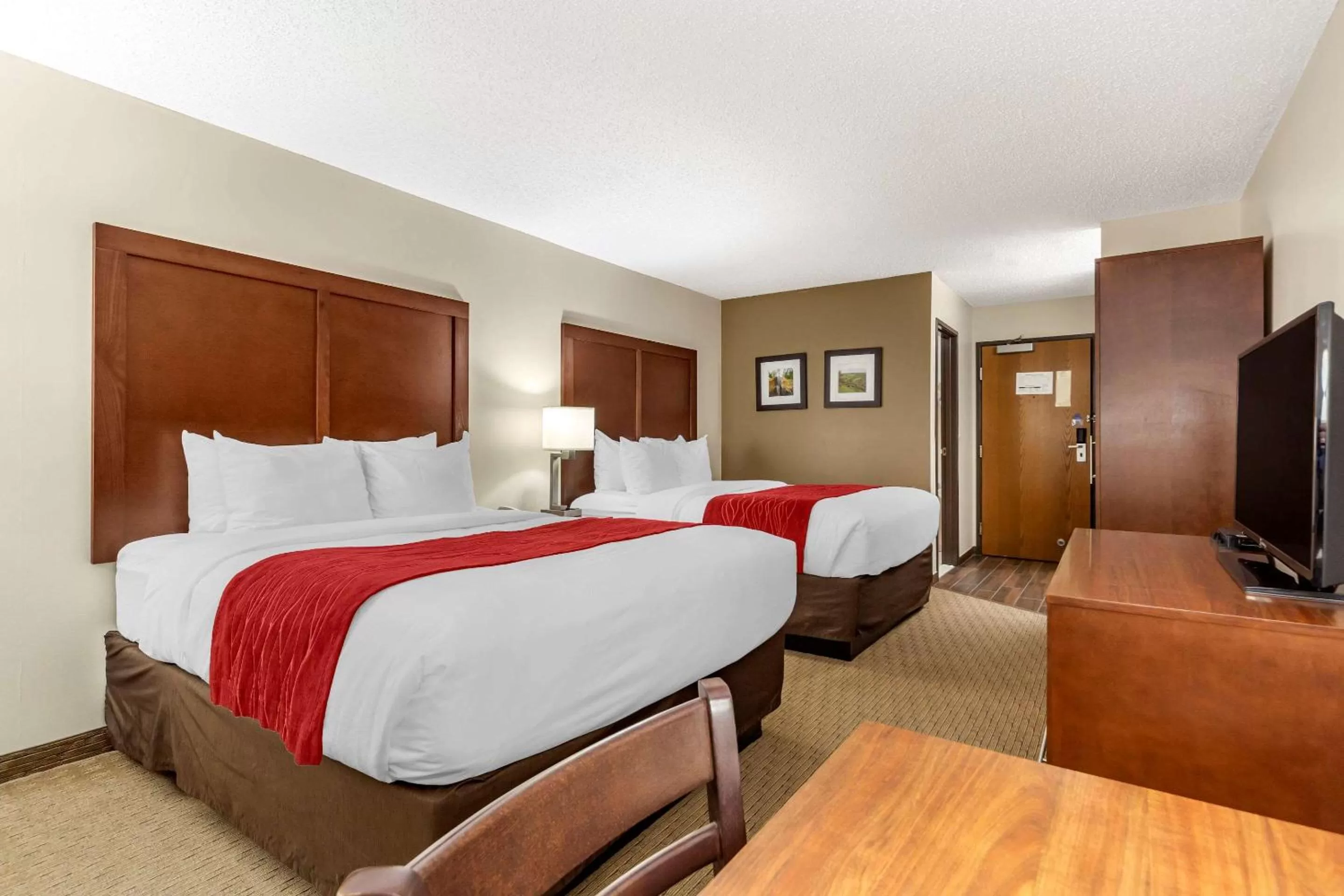 Photo of the whole room, Bed in Comfort Inn Valentine