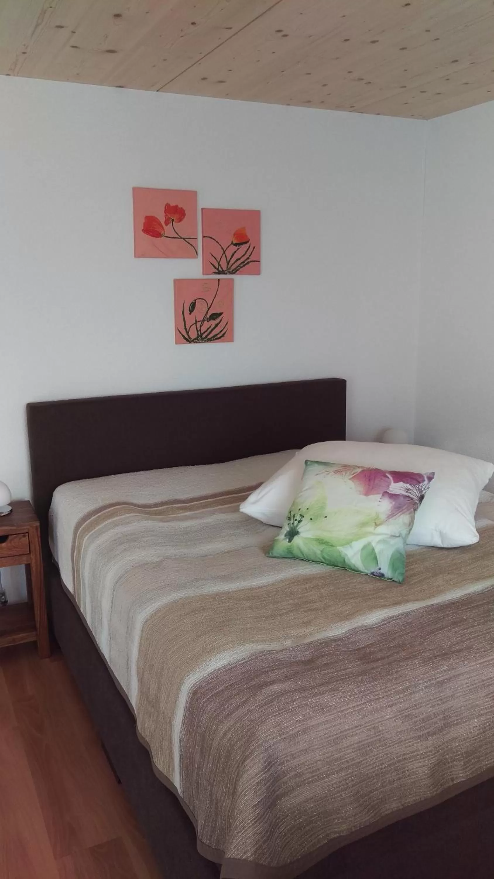 Photo of the whole room, Bed in Hotel Enjoy