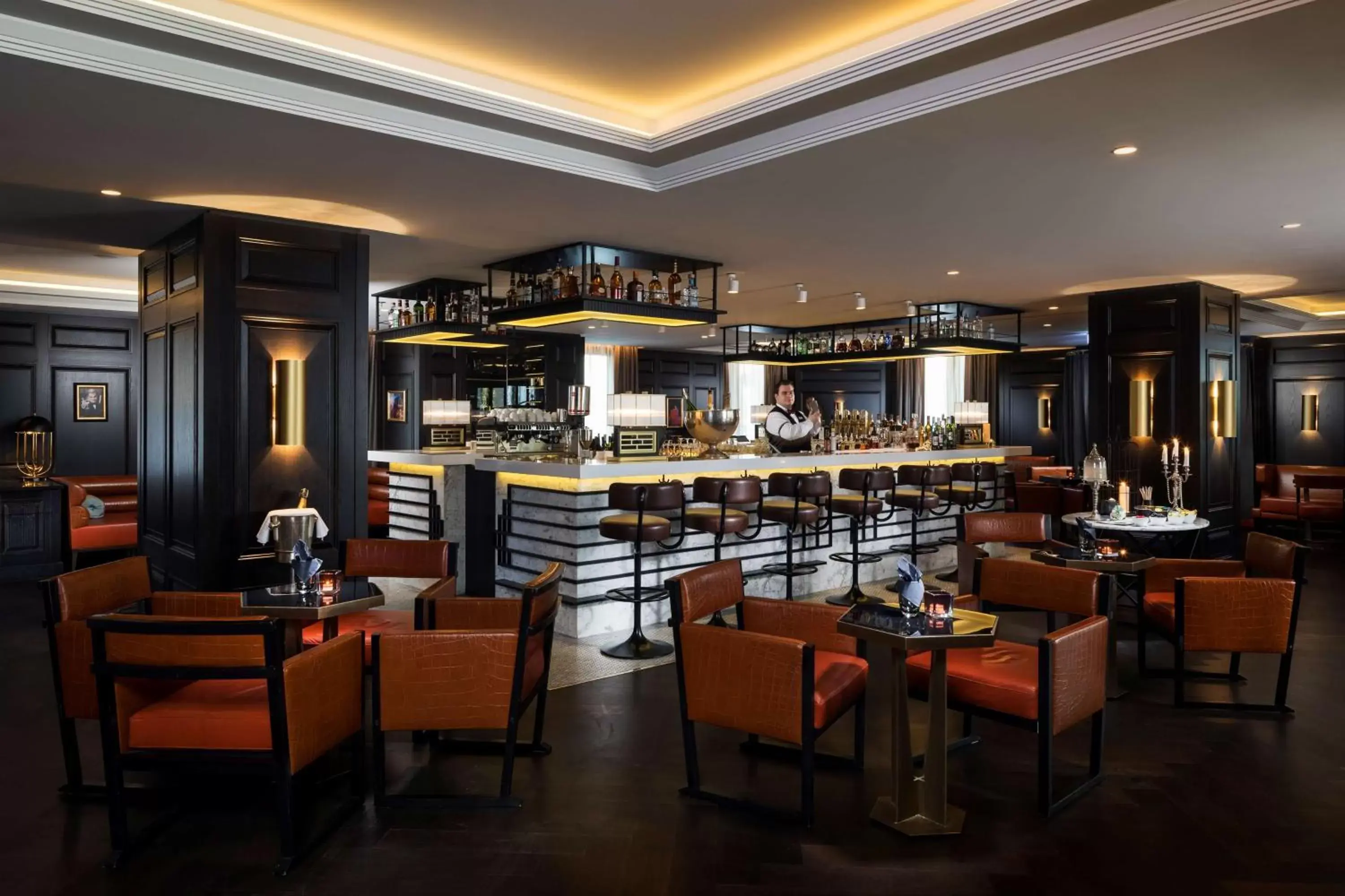 Lounge or bar, Restaurant/Places to Eat in Hilton Vienna Plaza