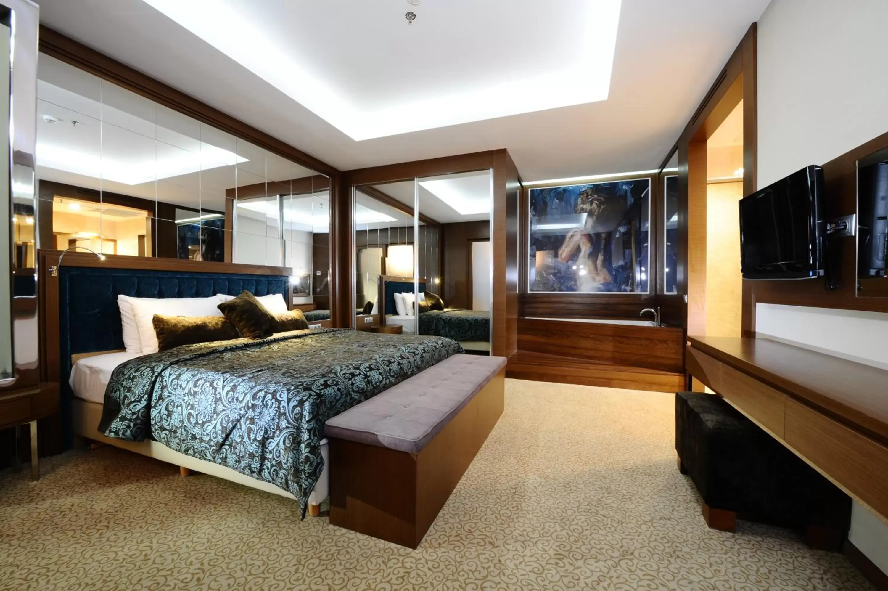 City view, Bed in Ramada by Wyndham Podgorica City view, Bed in Ramada by Wyndham Podgorica