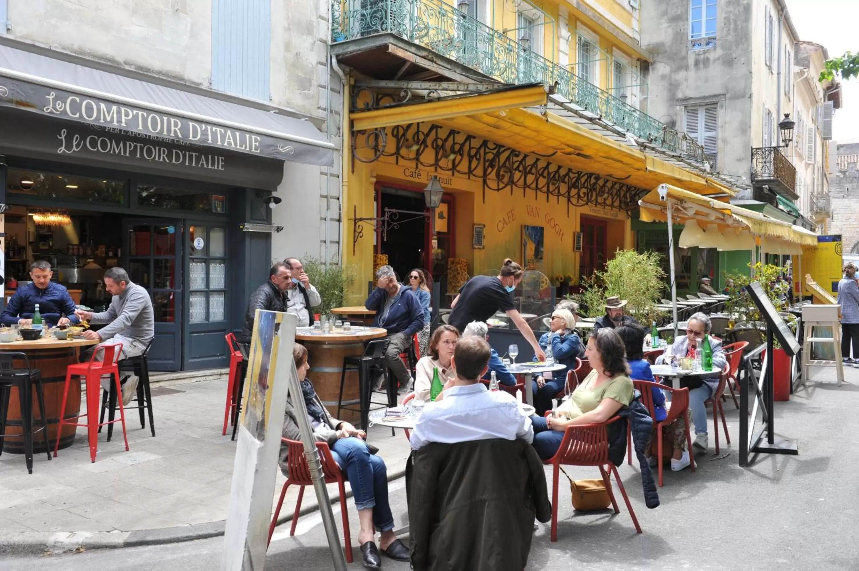 Restaurant/places to eat in Loft Apartment , La Terrasse Centre Ville d'Arles,