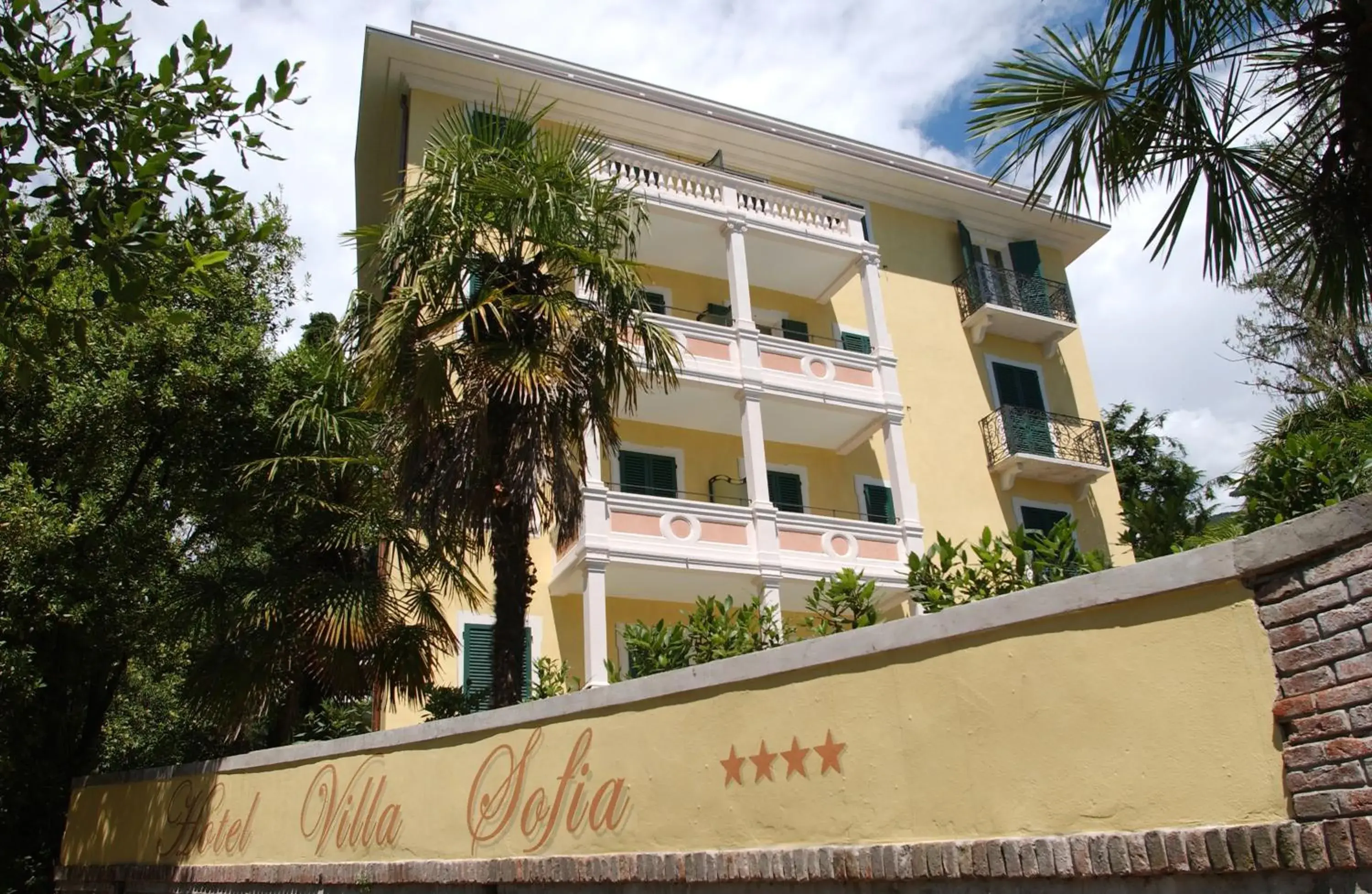 Facade/entrance, Property Building in Hotel Villa Sofia