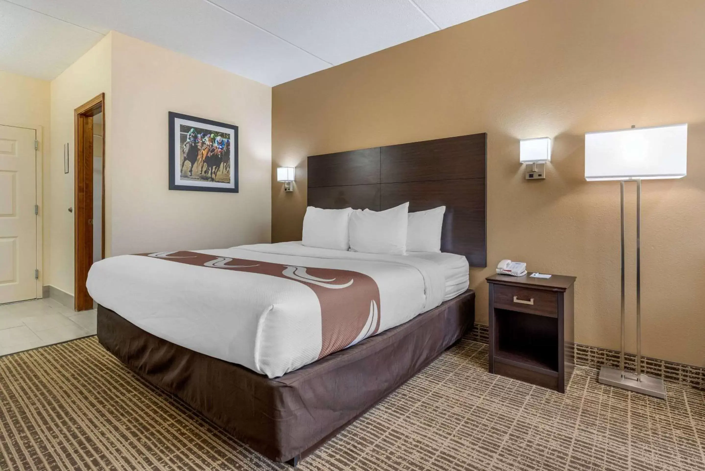 Bedroom, Bed in Quality Inn Louisville