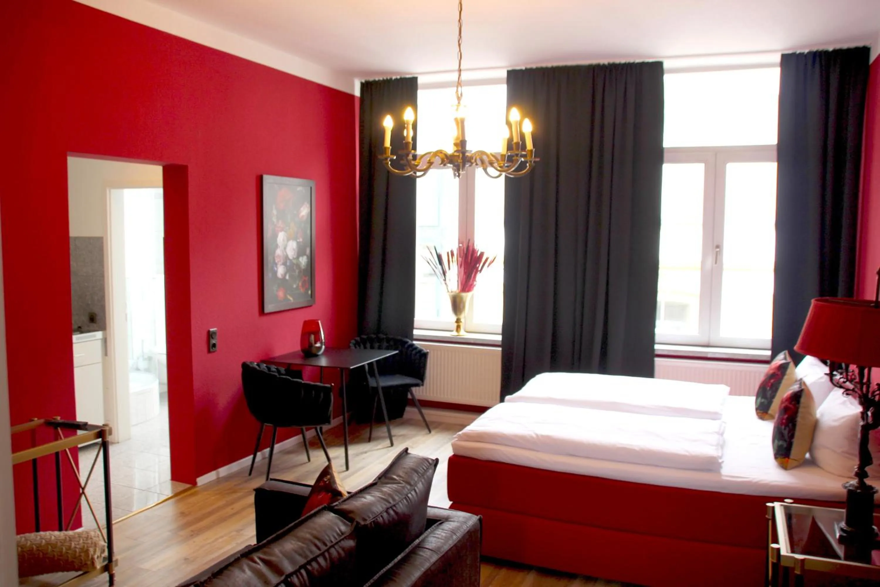 Photo of the whole room, Bed in Hotel Domspitzen