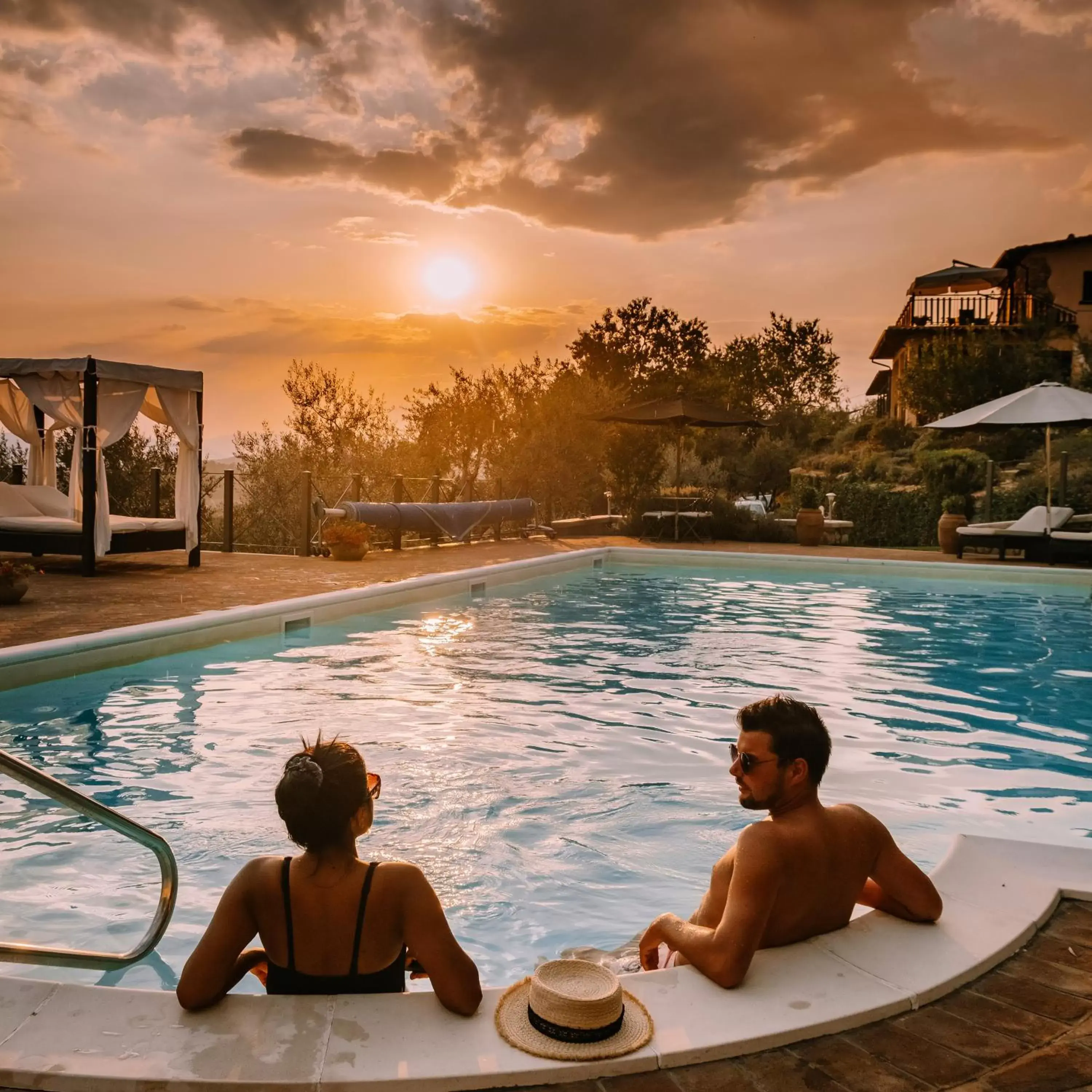 Swimming Pool in Casale San Pietro